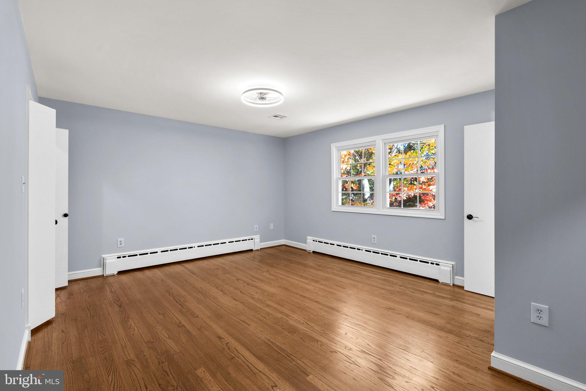 TANTALLON SQUARE - Residential