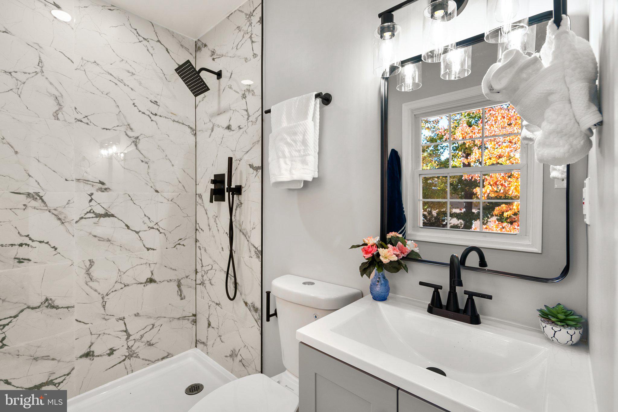 TANTALLON SQUARE - Residential