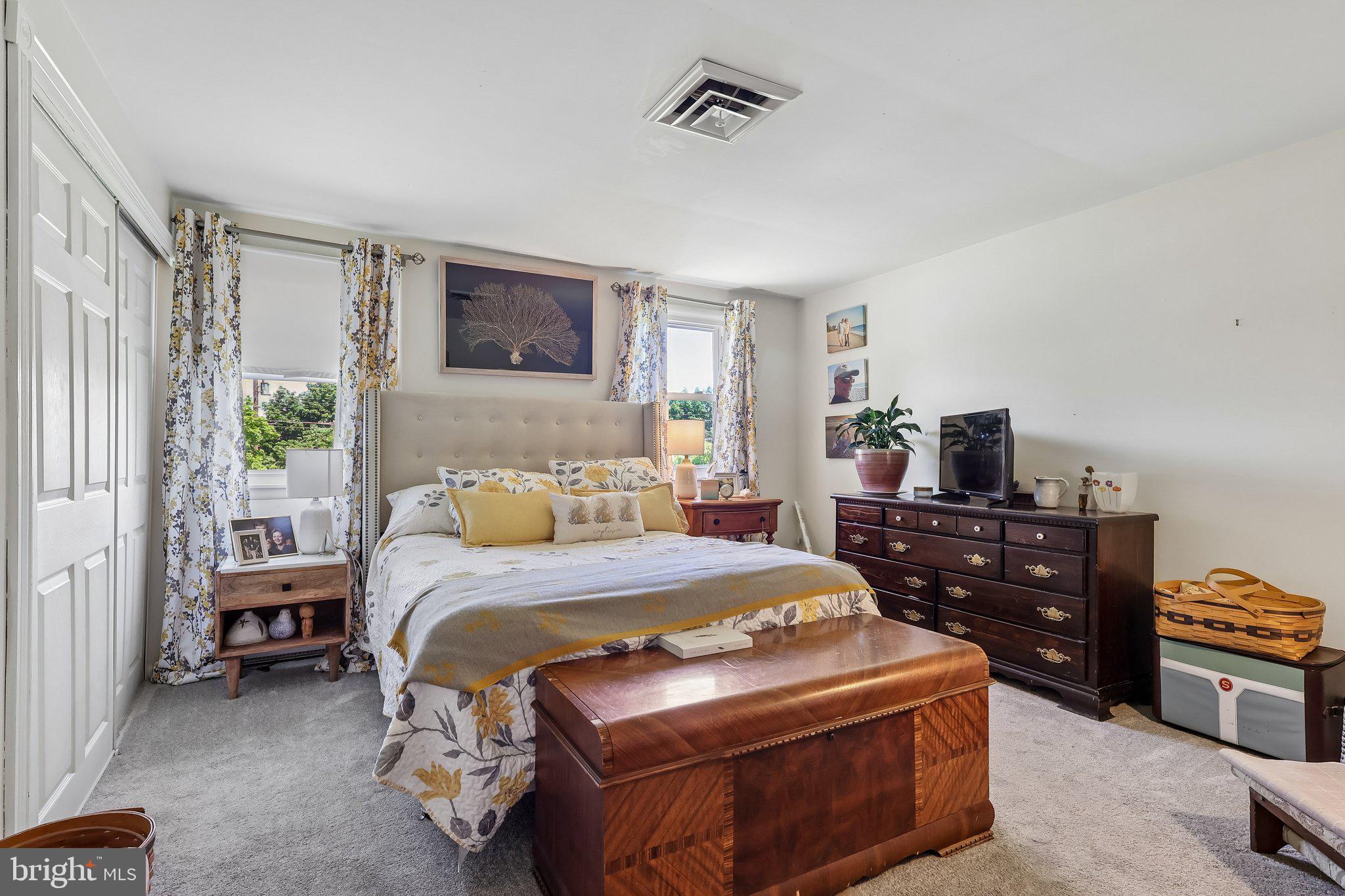 GREEN ACRES - Residential