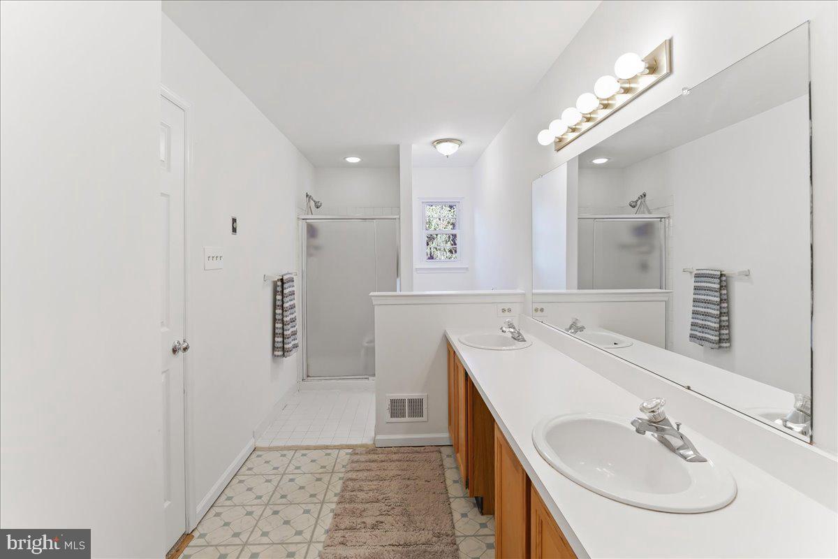 DARLINGTON WOODS - Residential