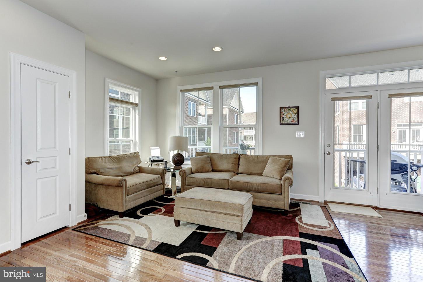 PARKLANDS AT WATKINS MILL - Residential