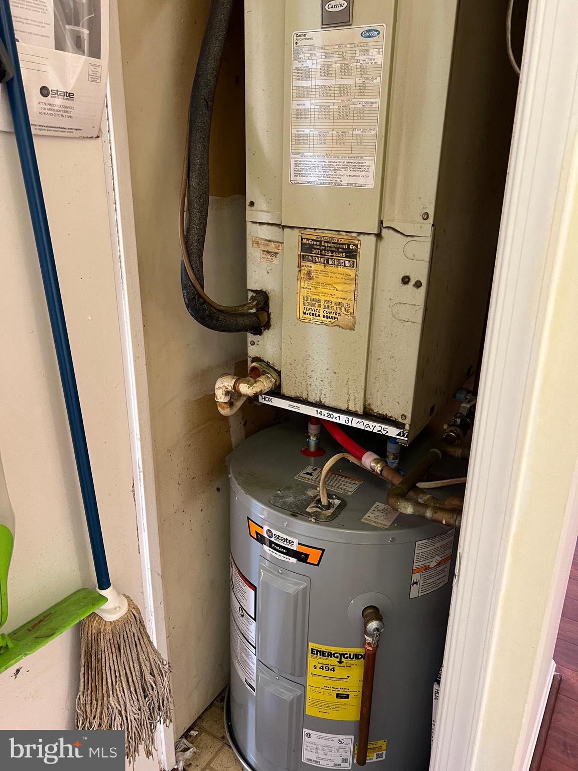 FLOWER HILL - Residential Lease