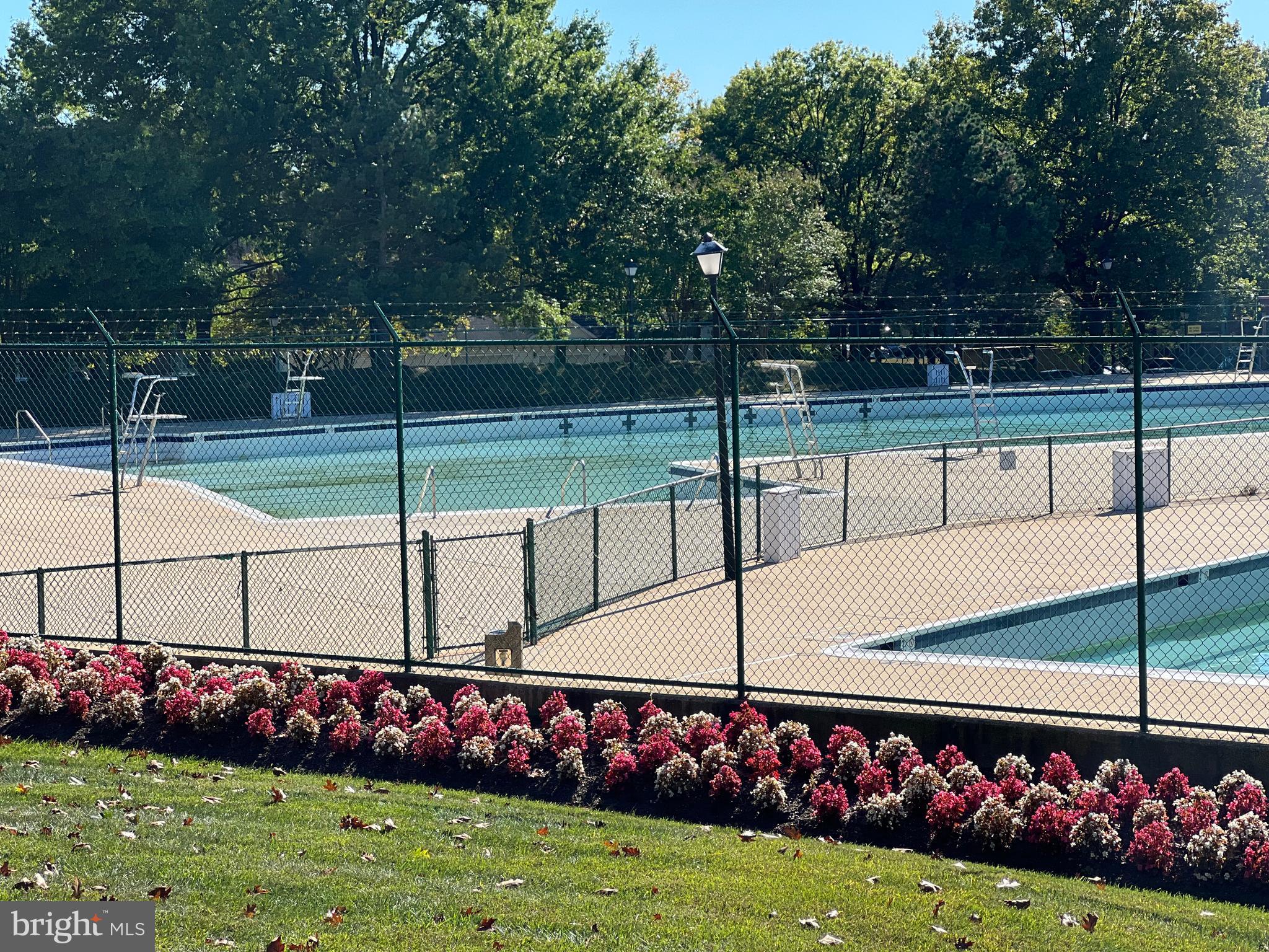 FLOWER HILL - Residential Lease