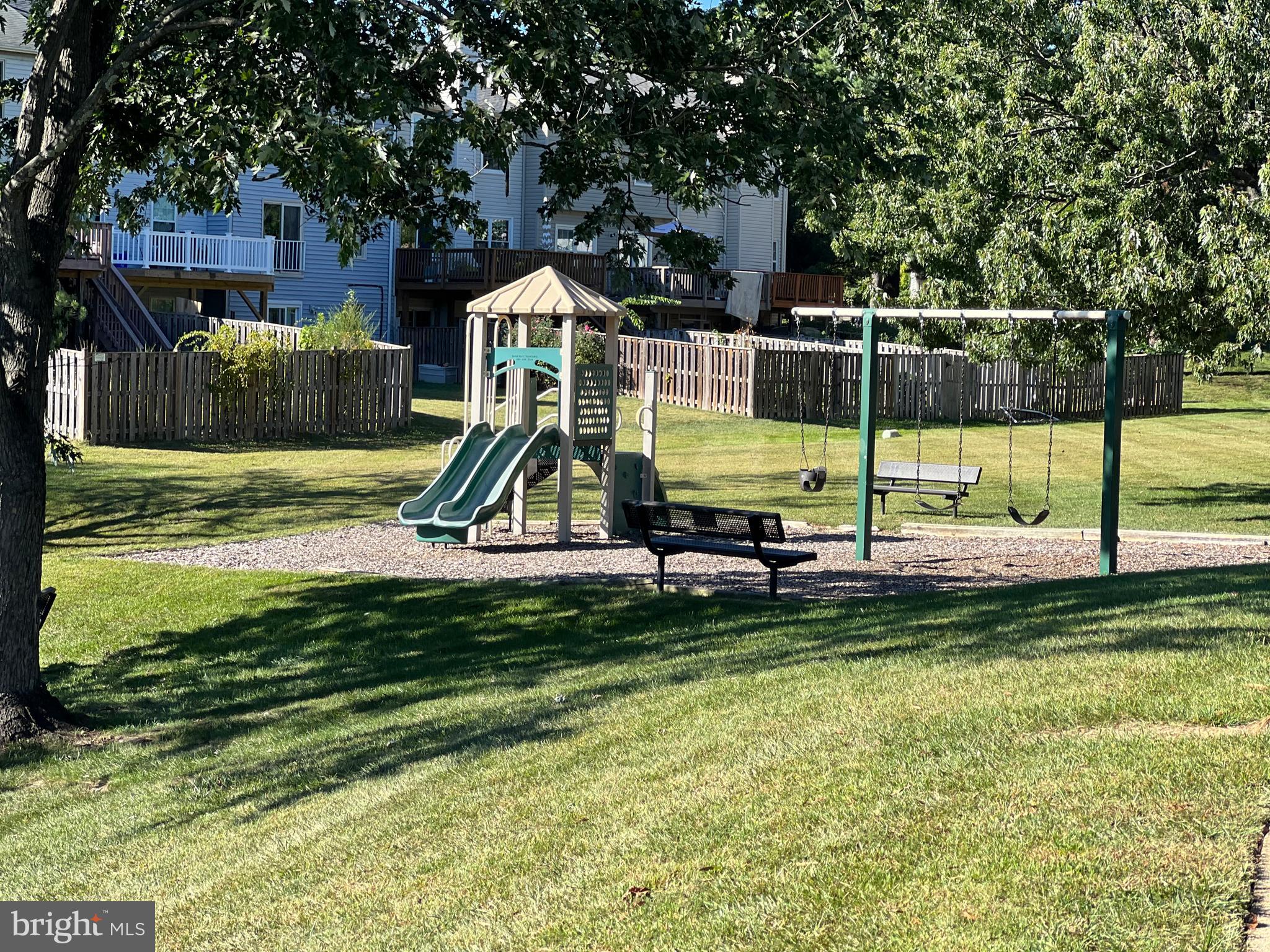 FLOWER HILL - Residential Lease