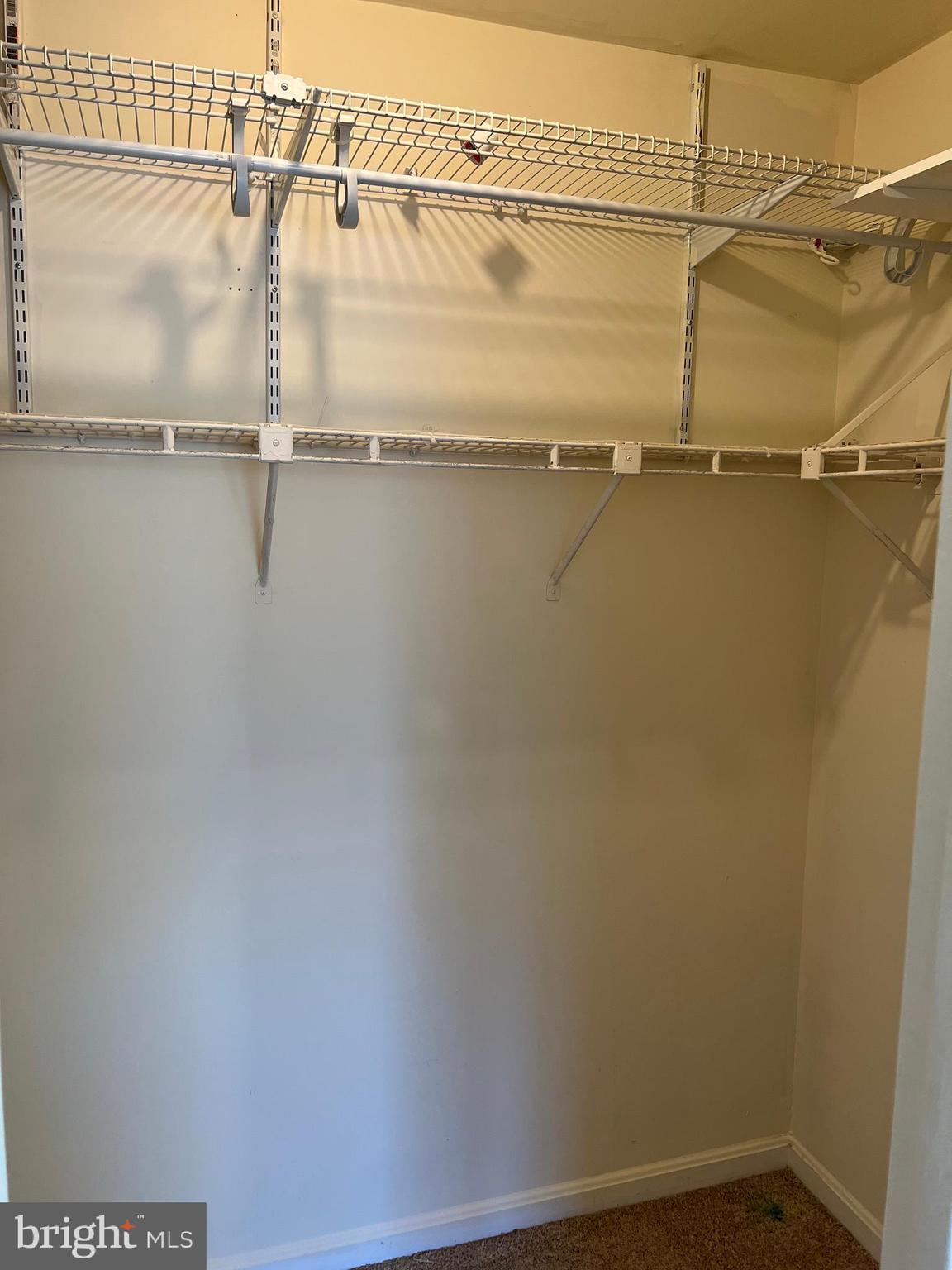 FLOWER HILL - Residential Lease