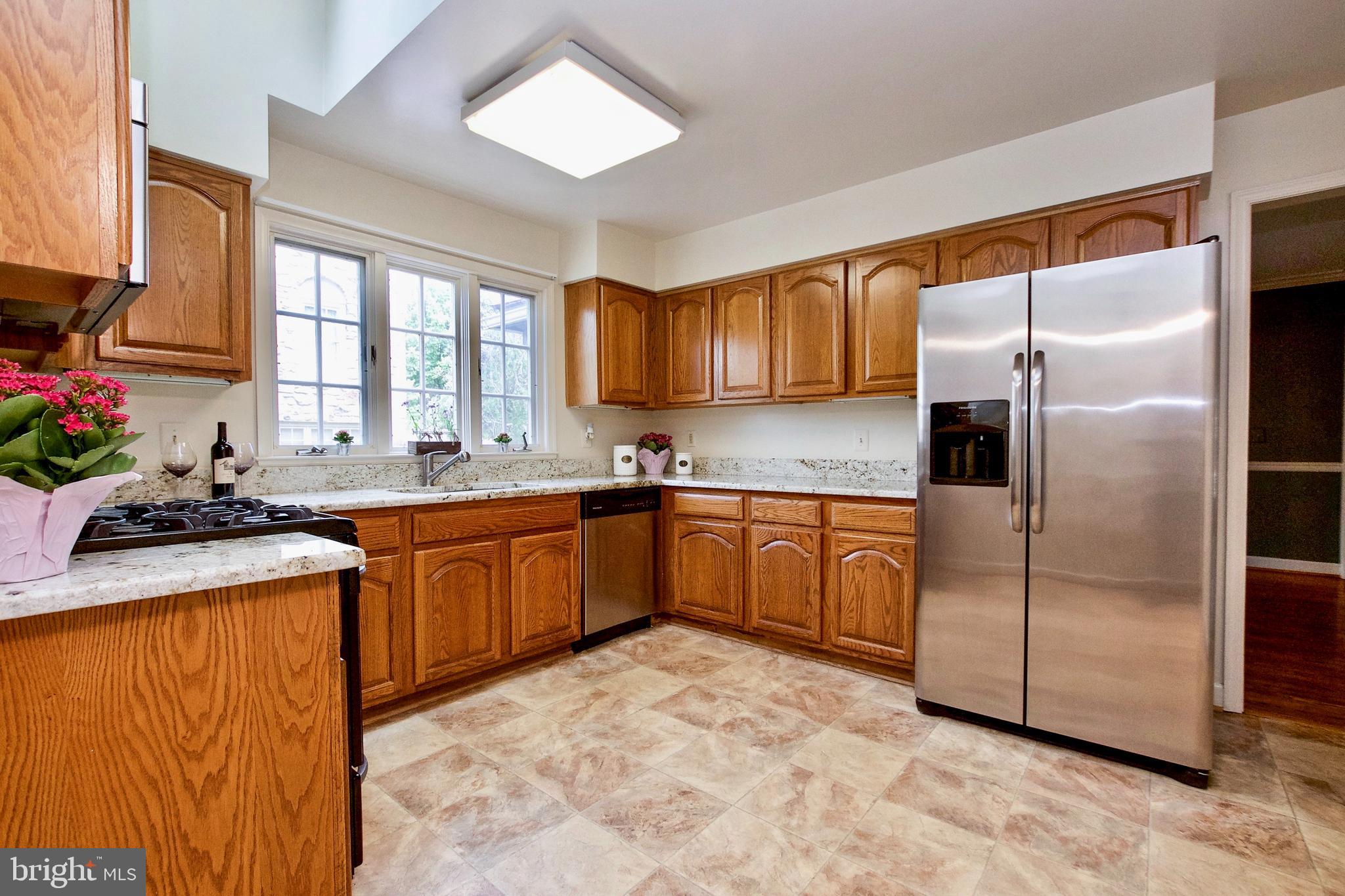 LINDEN HILL - Residential