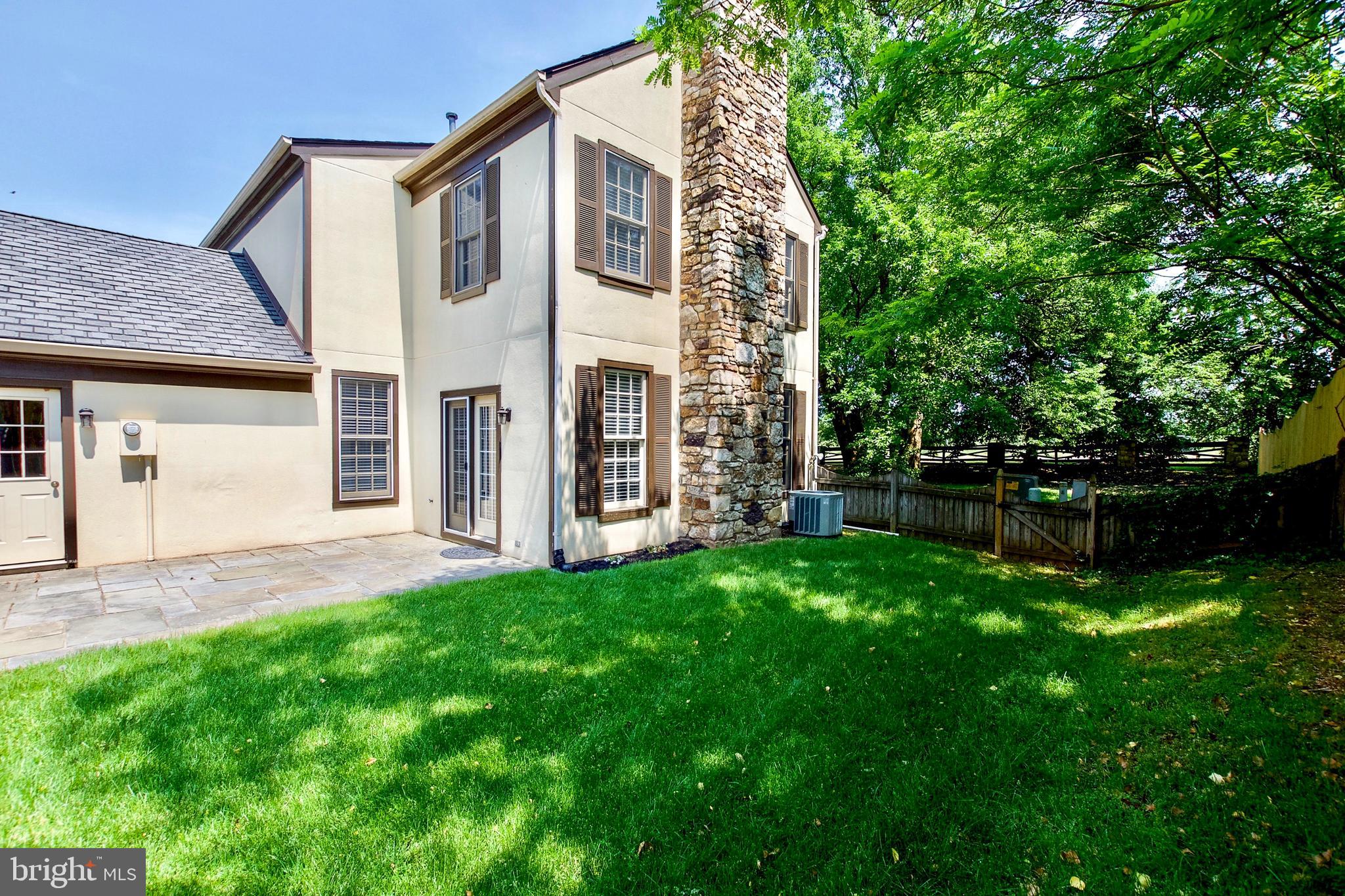 LINDEN HILL - Residential