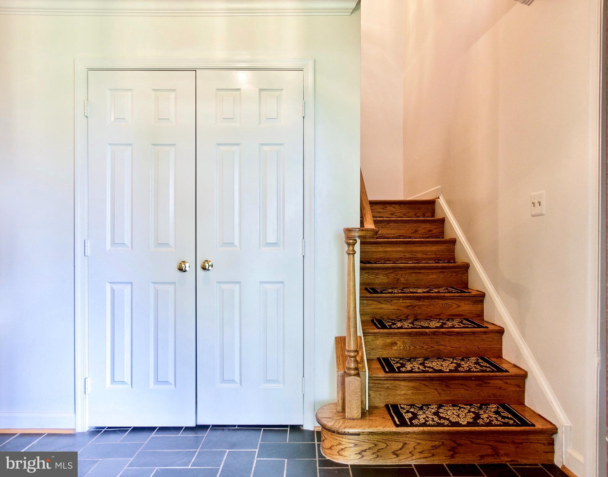 LINDEN HILL - Residential