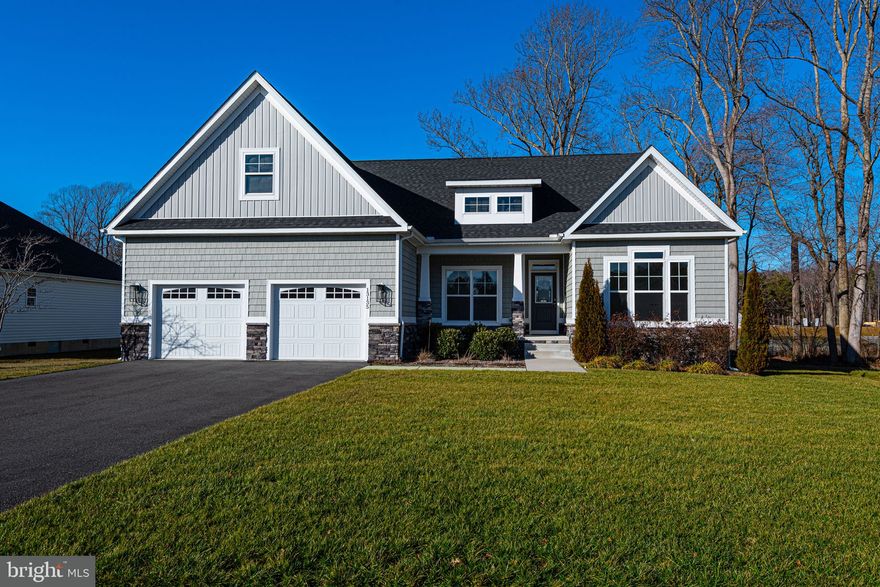 Beautifully maintained Capstone Home in the amenity rich community of River Run! This home backs up to a pond and the 7th whole of the golf course. Meticulously maintained home includes an open floor concept with LVP flooring throughout most of the home including the main bedroom.  A large kitchen island, a built-in microwave, double wall ovens and gas cooktop make this kitchen perfect for social gatherings. If cooking isn't your thing that's ok!  Check out the menu at The Hideaway at the River Run clubhouse.  Short drive to the beach or stay right here and enjoy the amenities River Run has to offer -- pool, tennis, fitness center, and private marina available.  Feel like staying home? Enjoy coffee or read a book on your screened porch.  Call for your tour today!