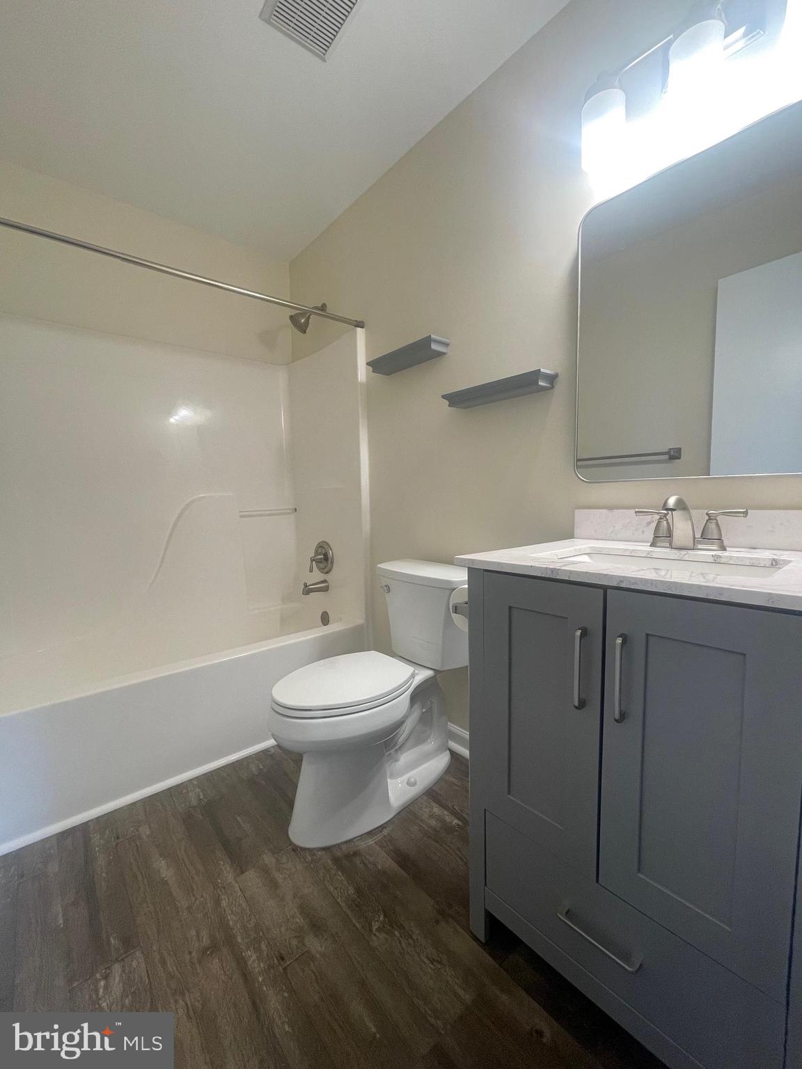 PARK PLACE CONDOMINIUMS - Residential Lease