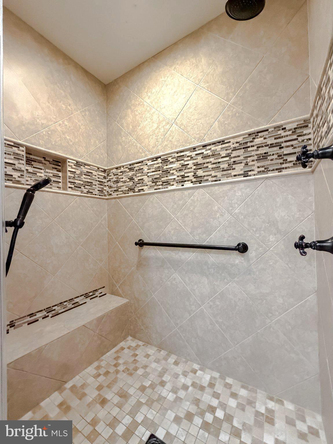 BEN GARNER ACTIVE ADULT COMMUNITY - Residential