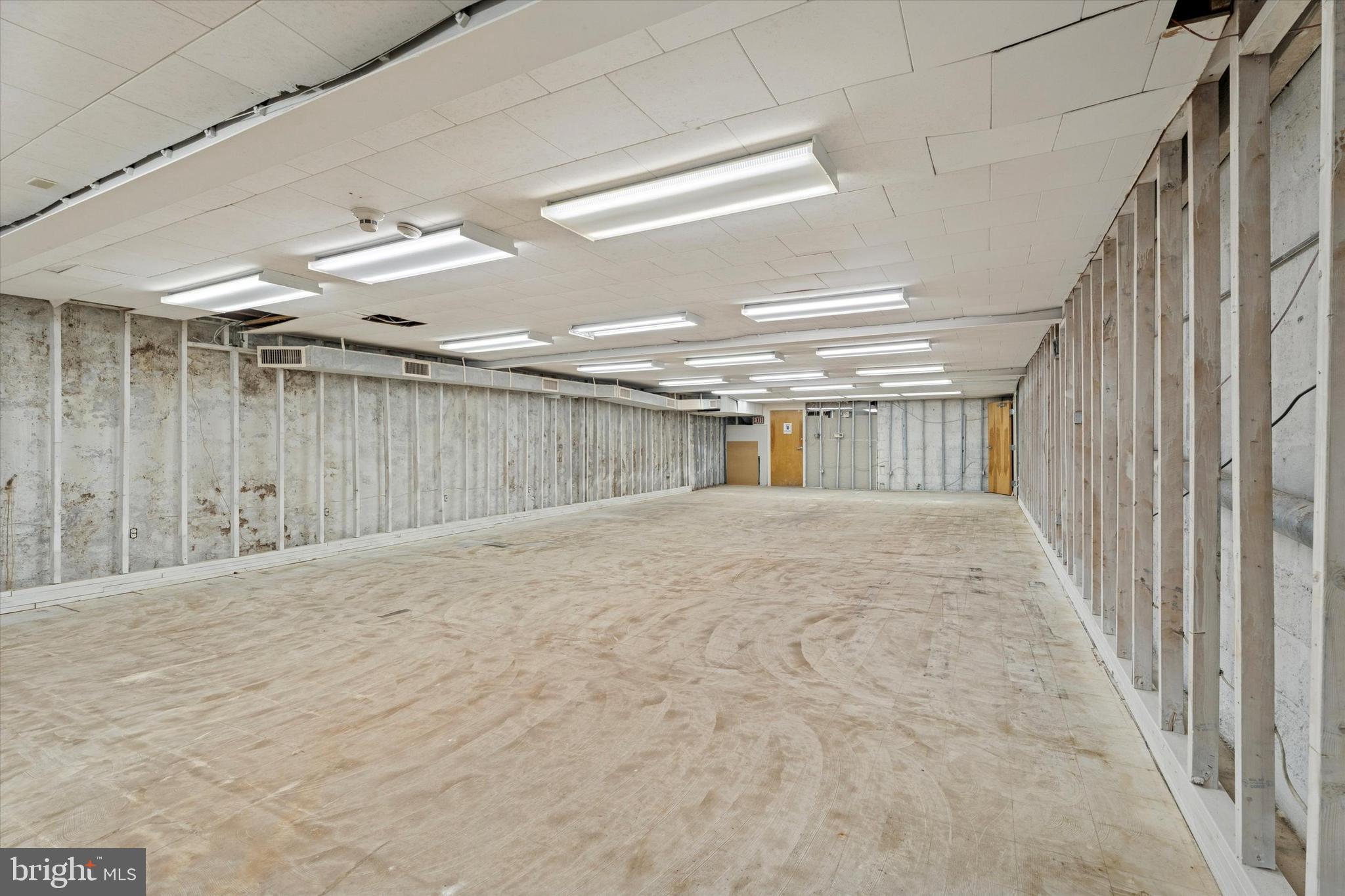 GLENSIDE - Commercial Sale