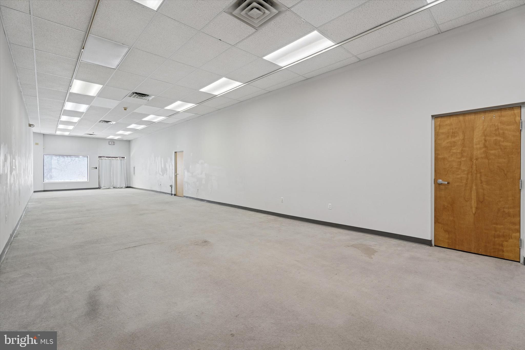 GLENSIDE - Commercial Sale