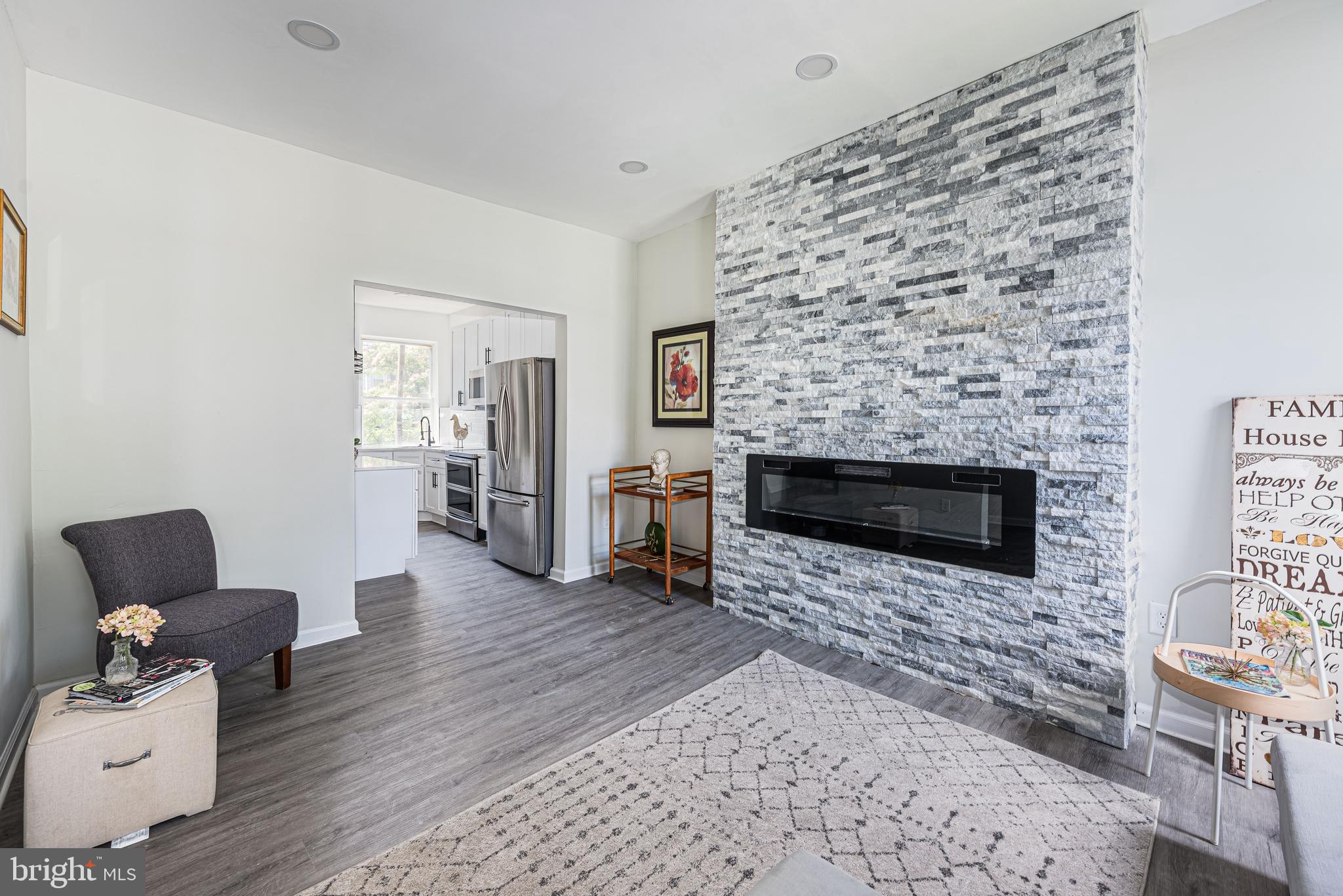 ROSEMONT - Residential