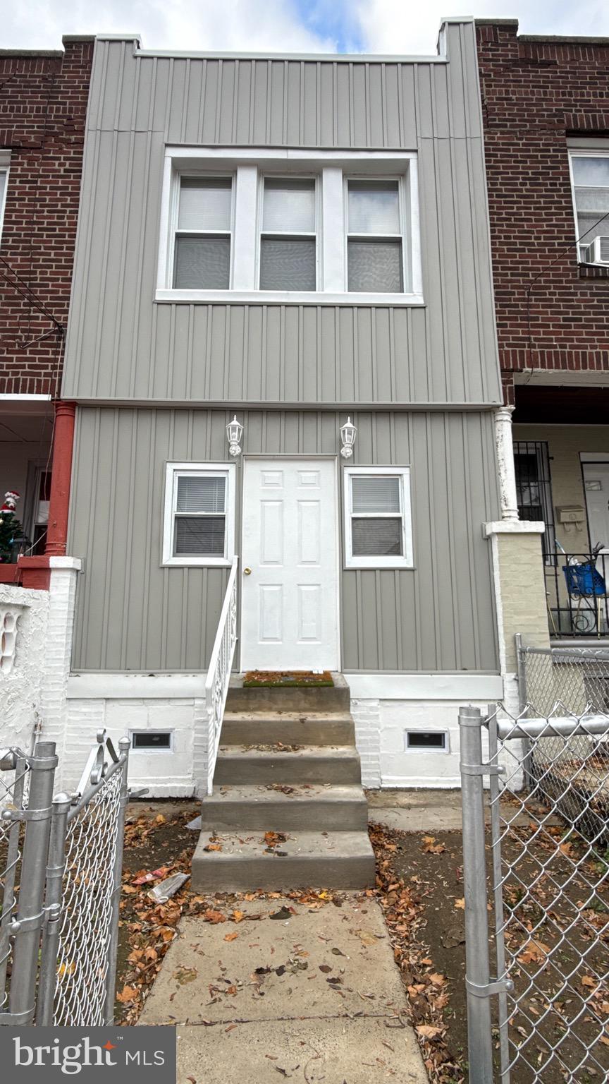 4634 N PALETHORP STREET