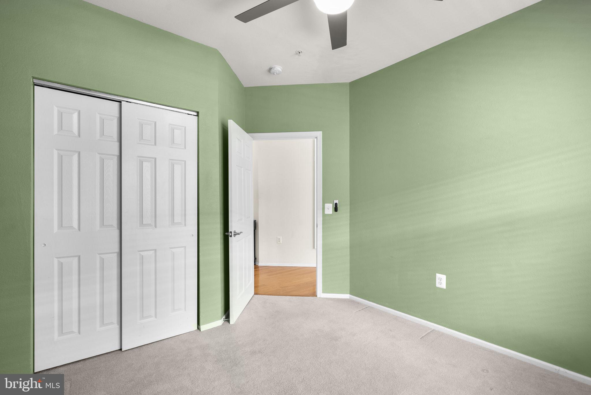 WHITE FLINT STATION - Residential