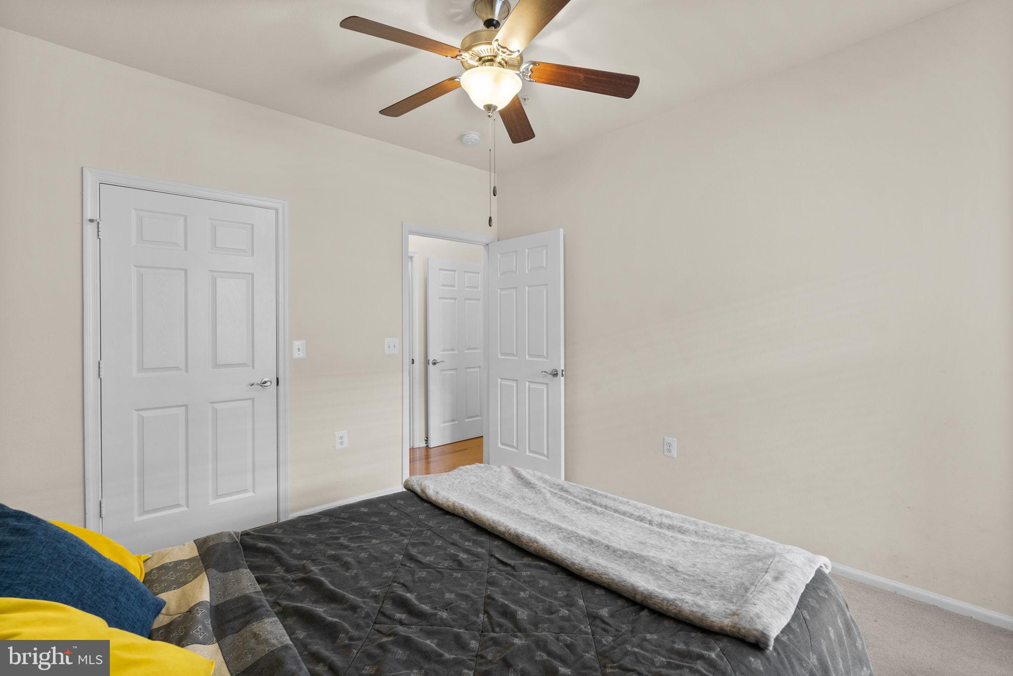 WHITE FLINT STATION - Residential