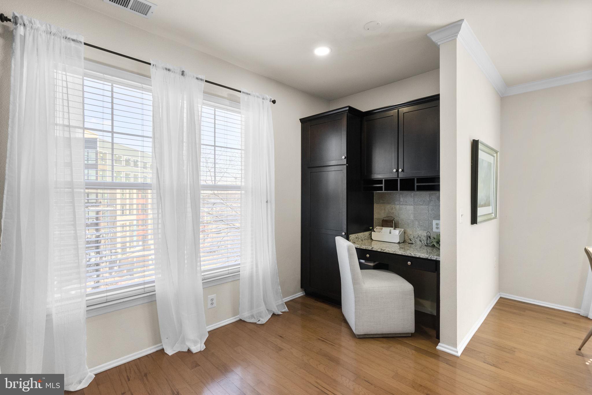 WHITE FLINT STATION - Residential