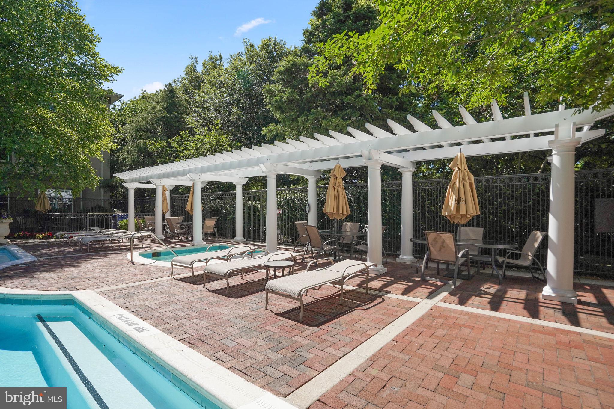 WHITE FLINT STATION - Residential