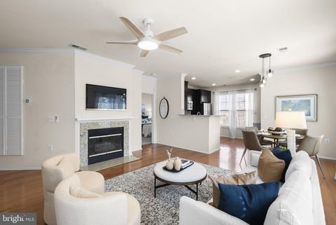 Photo of 11800 Old Georgetown Rd #1406, ROCKVILLE, MD 20852 (MLS # MDMC2218318)