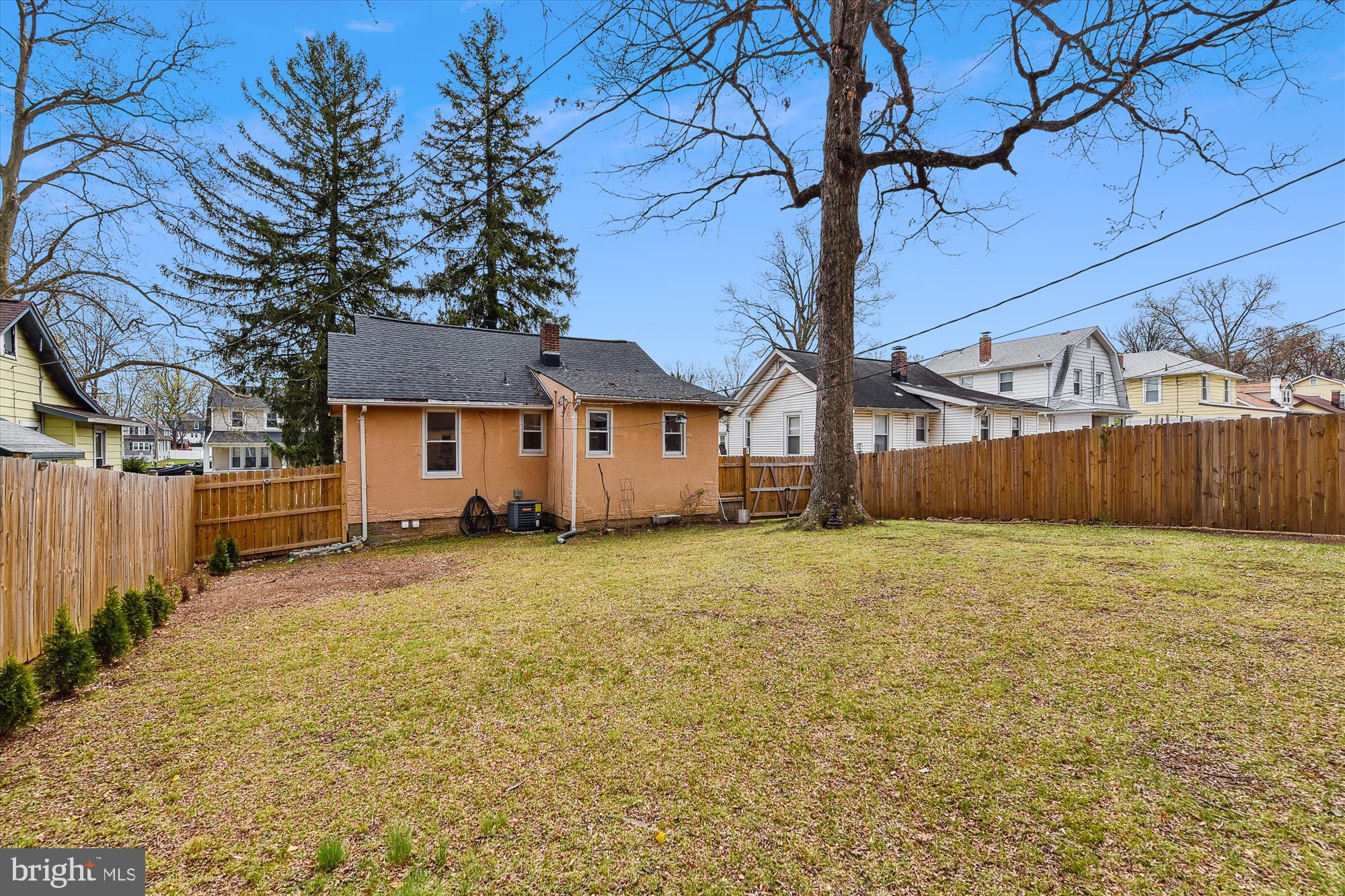 CROSS COUNTRY - Residential