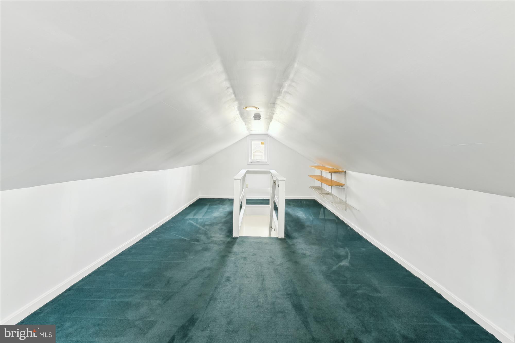 CROSS COUNTRY - Residential