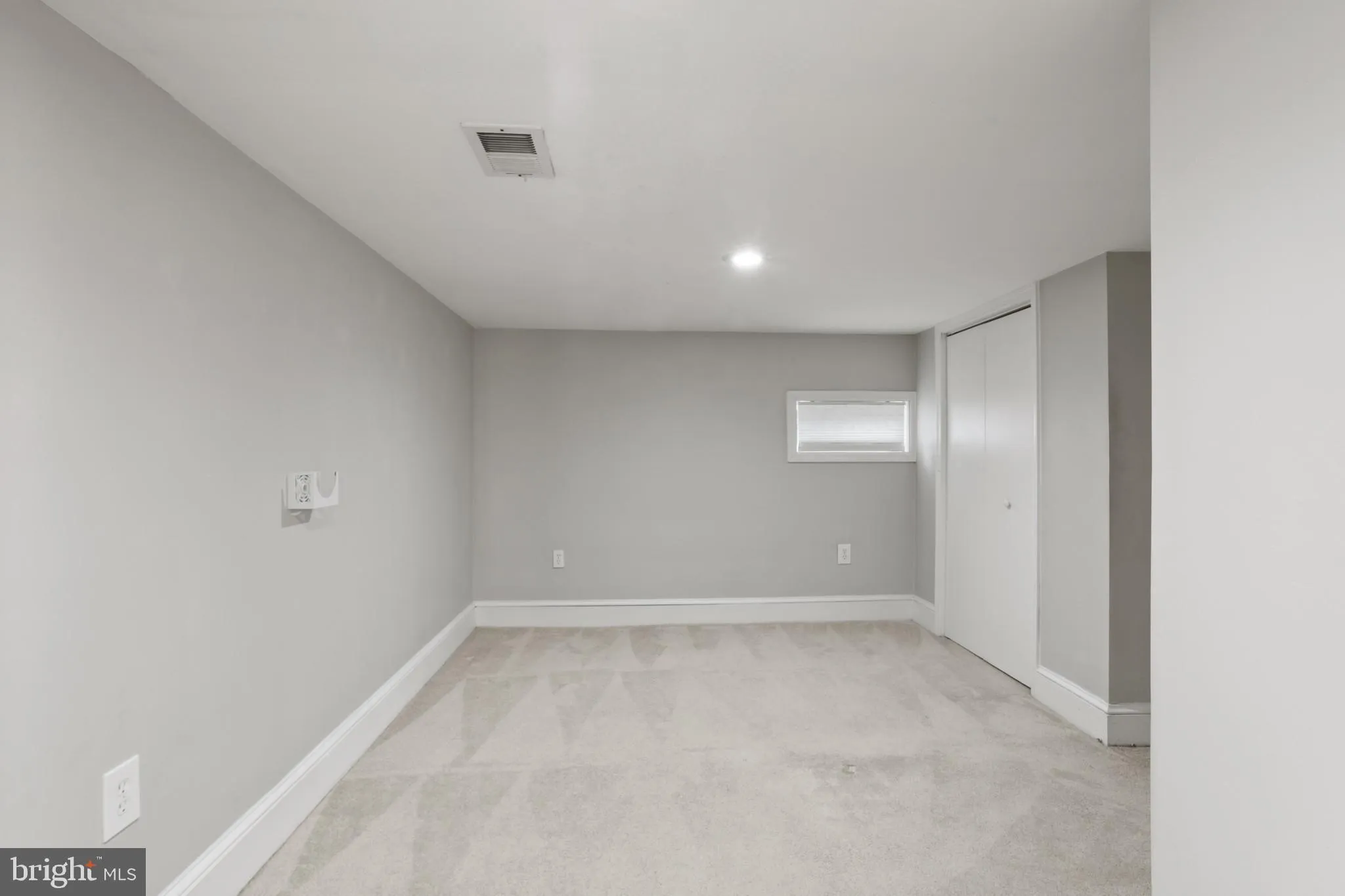 Baltimore, Maryland 21230, United States, 3 Bedrooms Bedrooms, ,2 BathroomsBathrooms,Residential,Active,140022