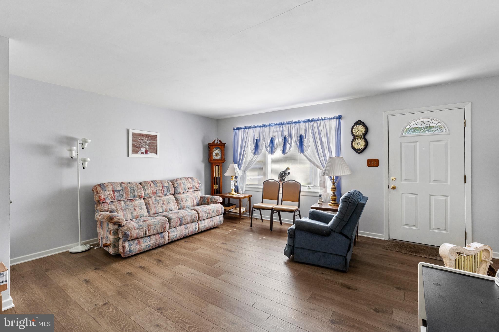 910 PINE HILL ROAD