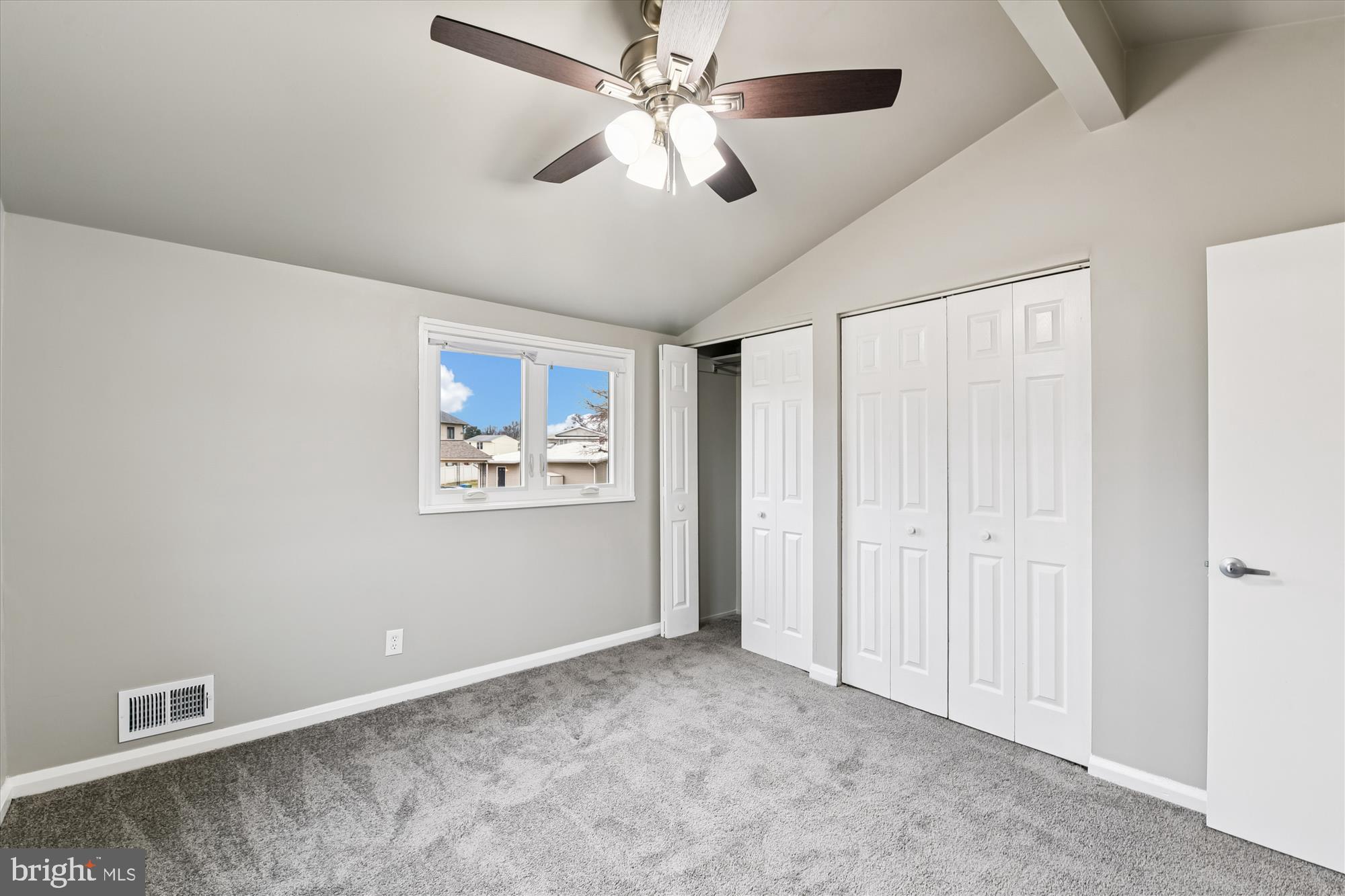 SEVEN MILE - Residential