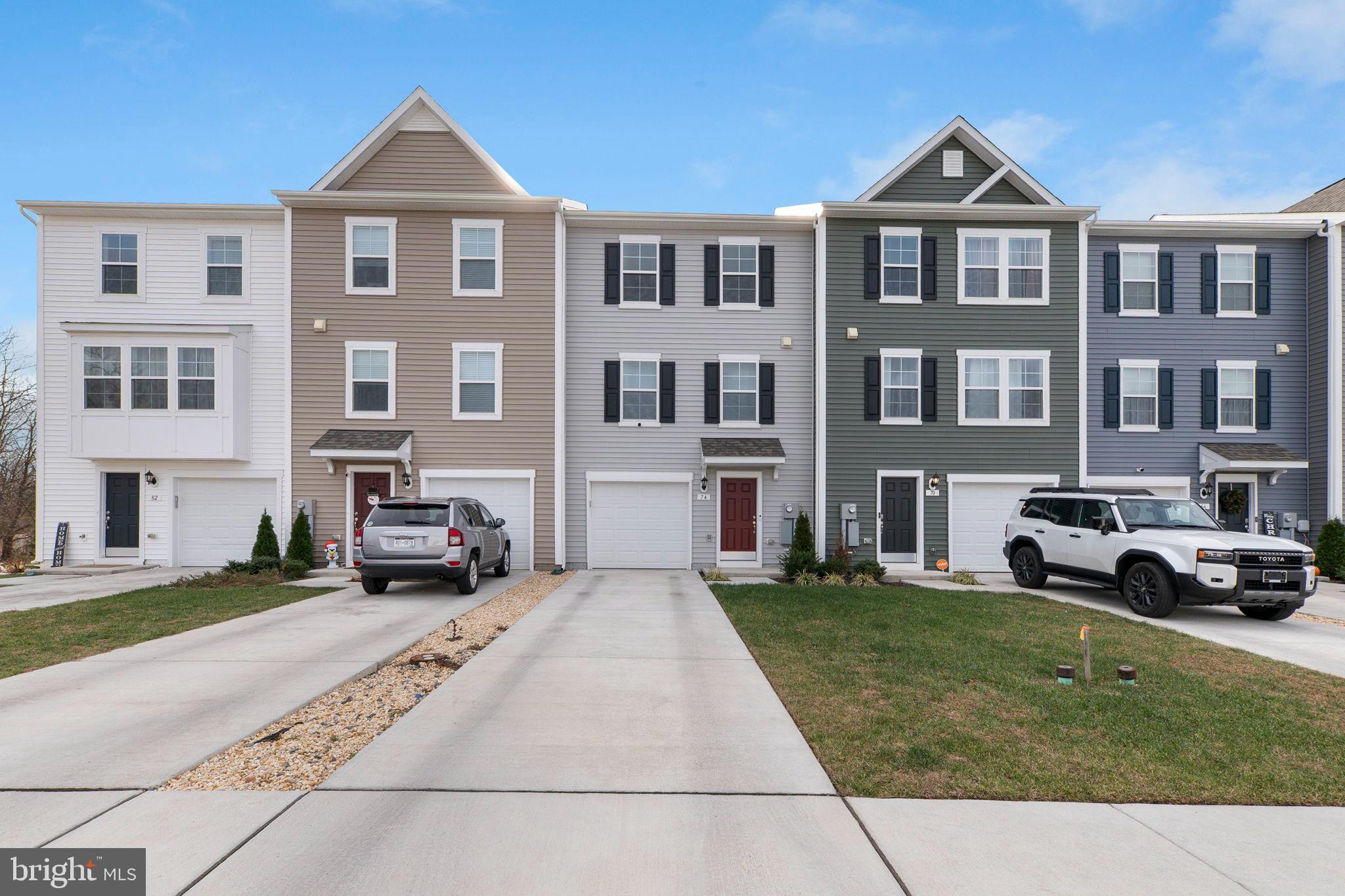 MCCAULEY CROSSING - Residential