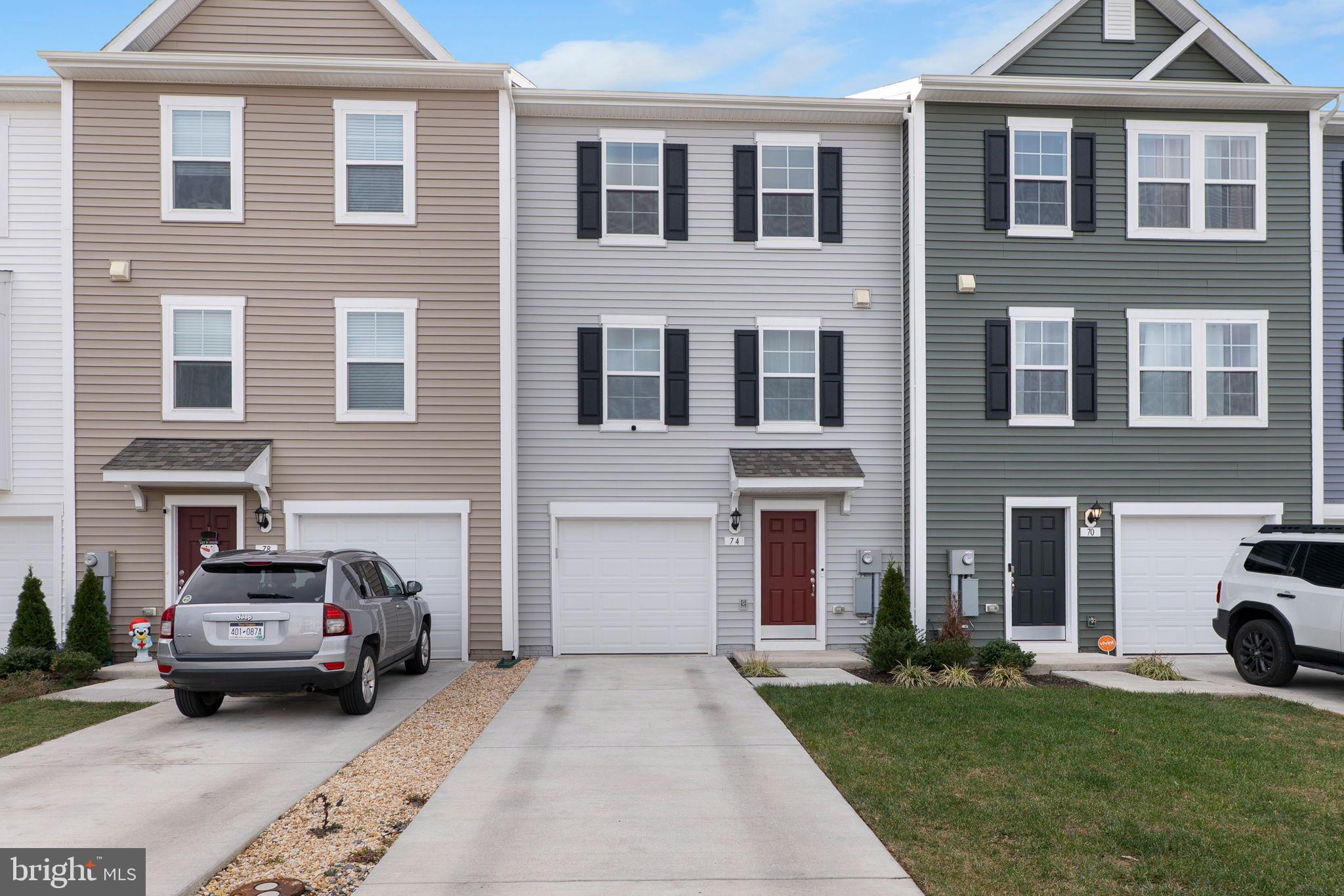 MCCAULEY CROSSING - Residential