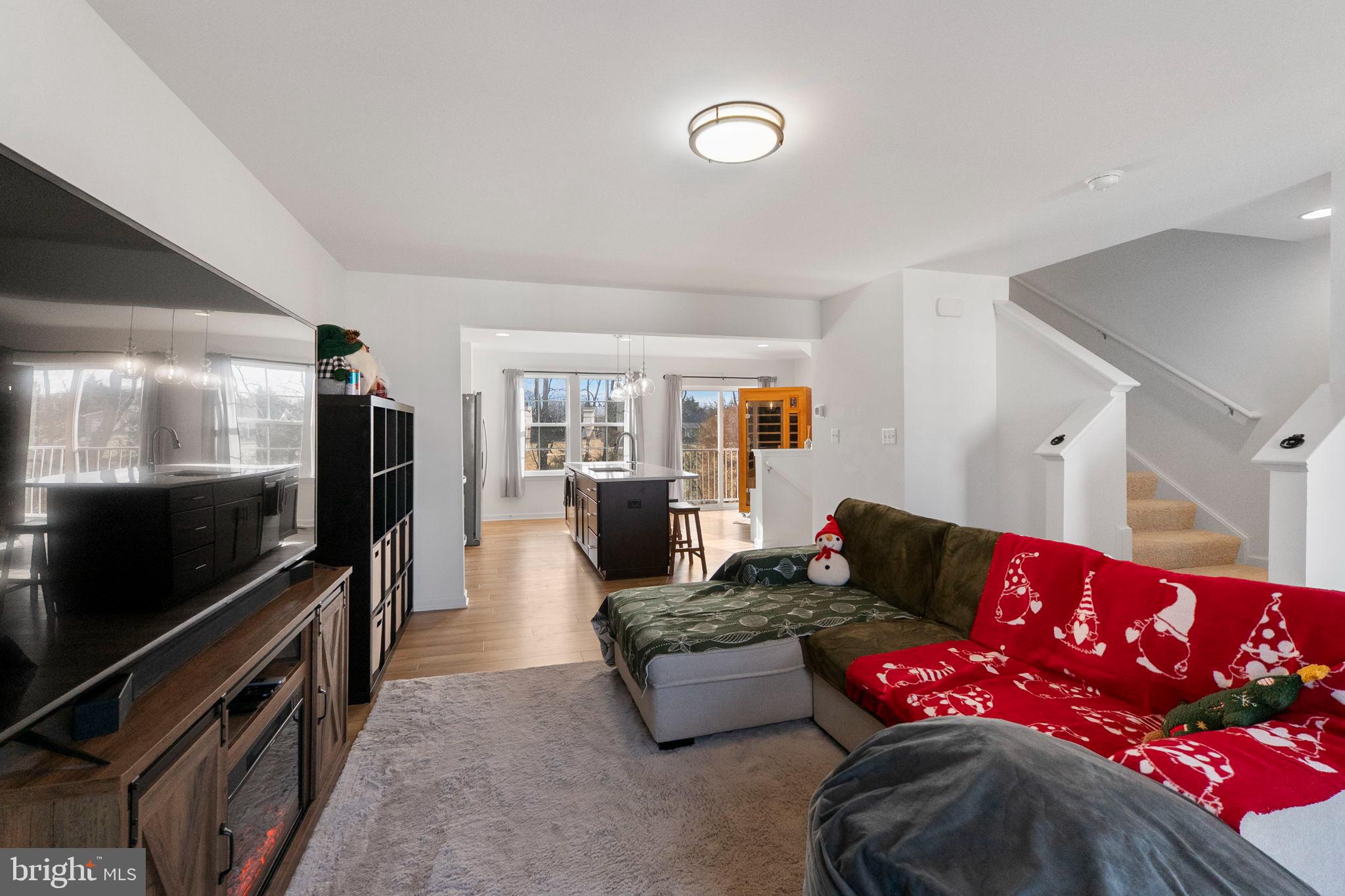 MCCAULEY CROSSING - Residential