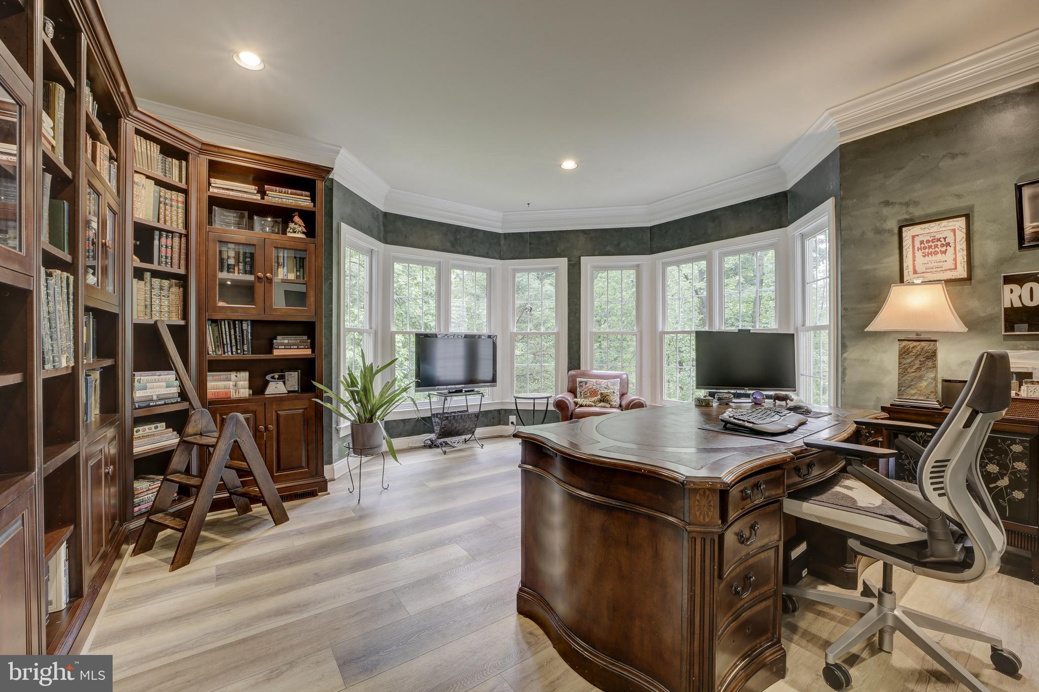 GLEN HILLS - Residential