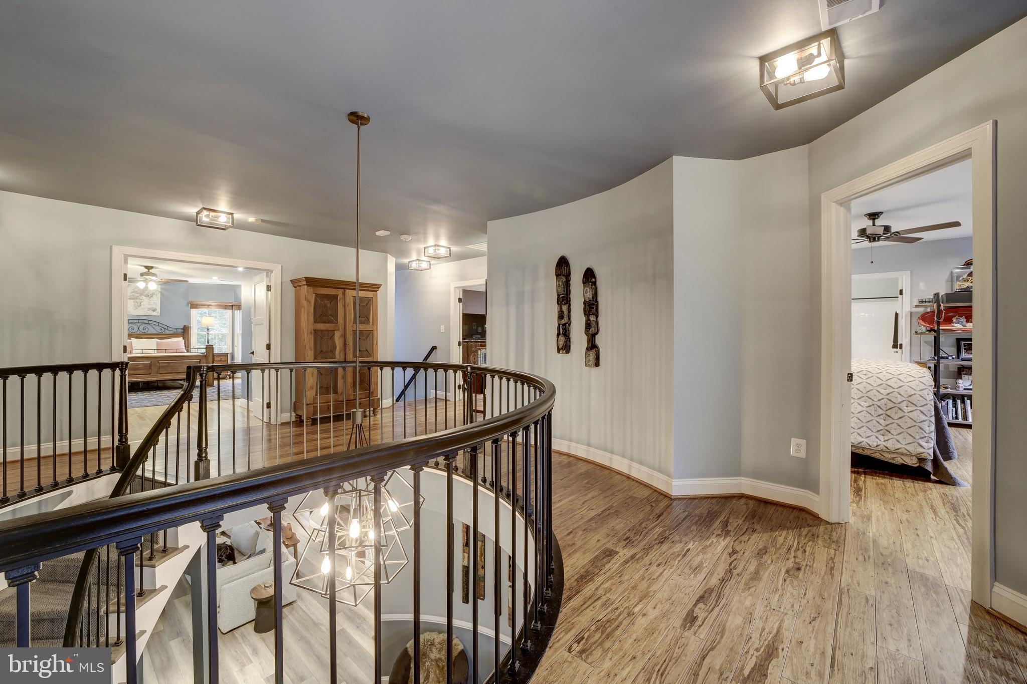 GLEN HILLS - Residential
