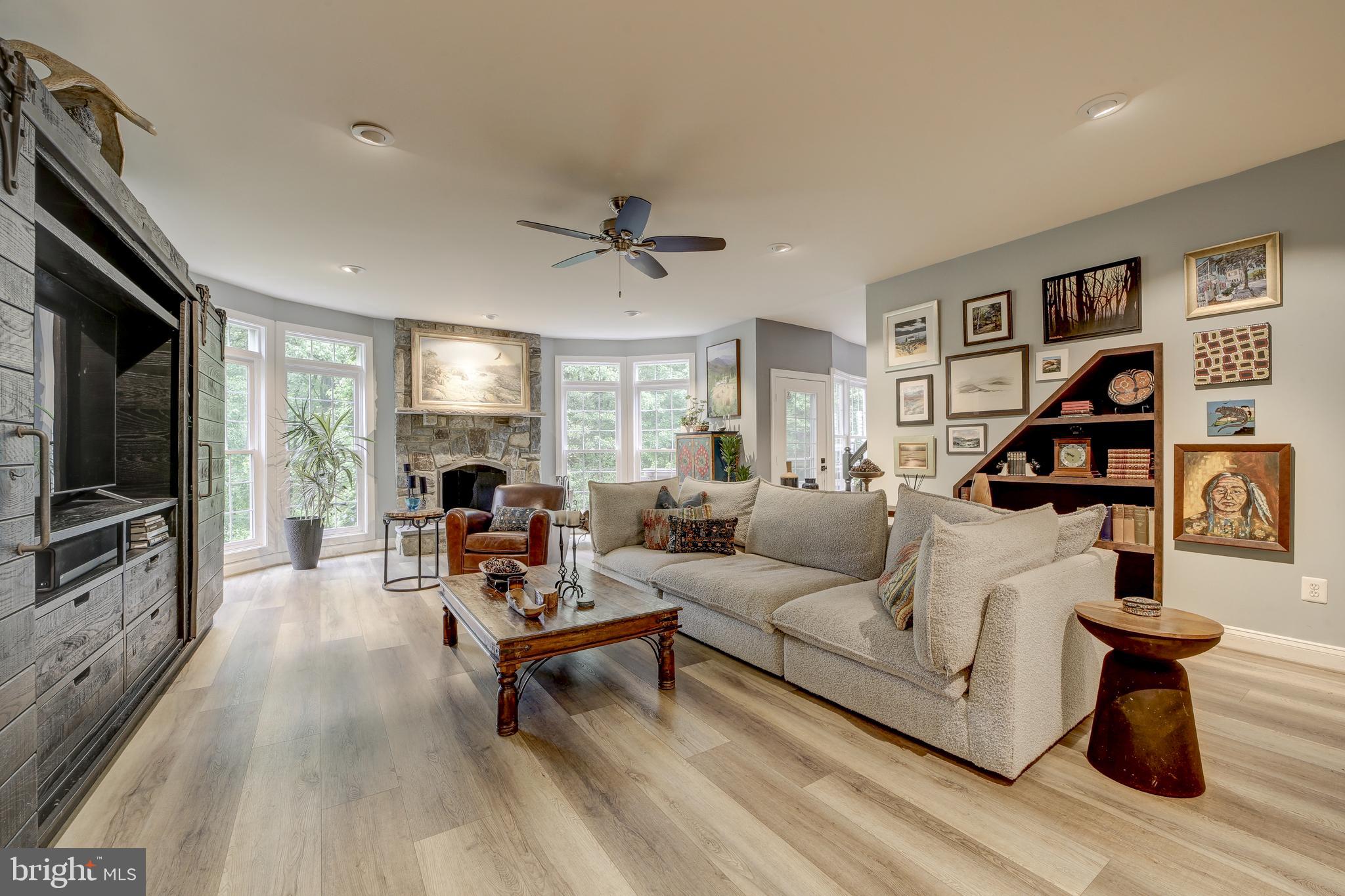 GLEN HILLS - Residential
