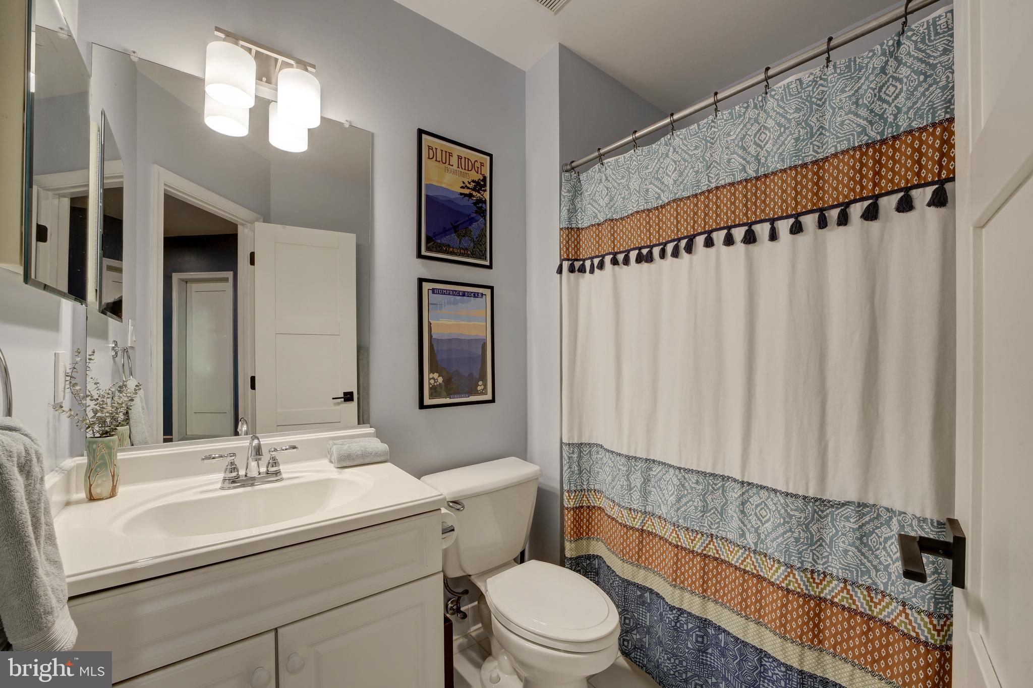 GLEN HILLS - Residential