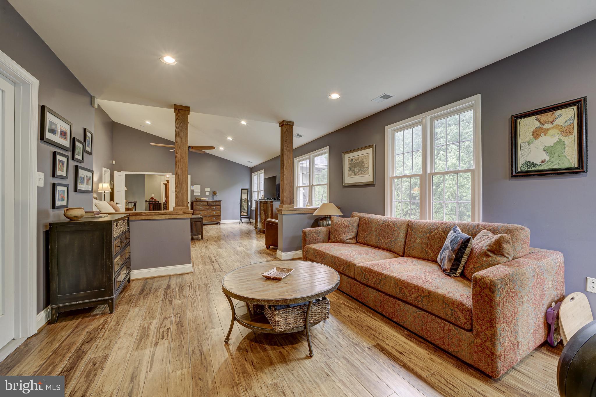 GLEN HILLS - Residential