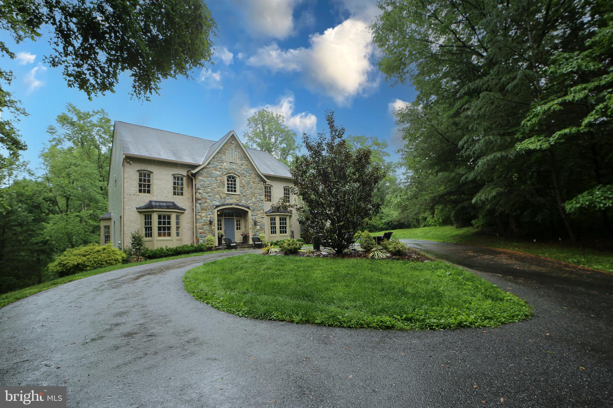 13101 RIDGE DRIVE