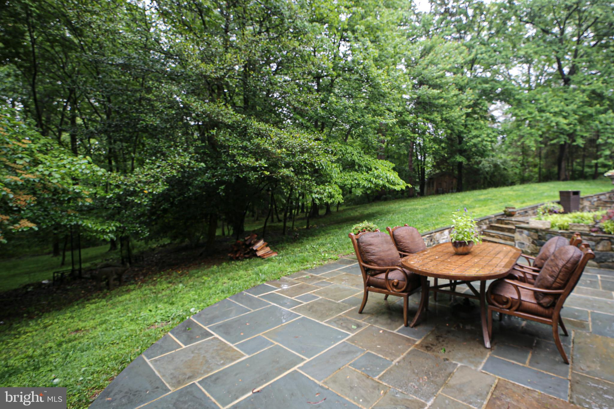 GLEN HILLS - Residential