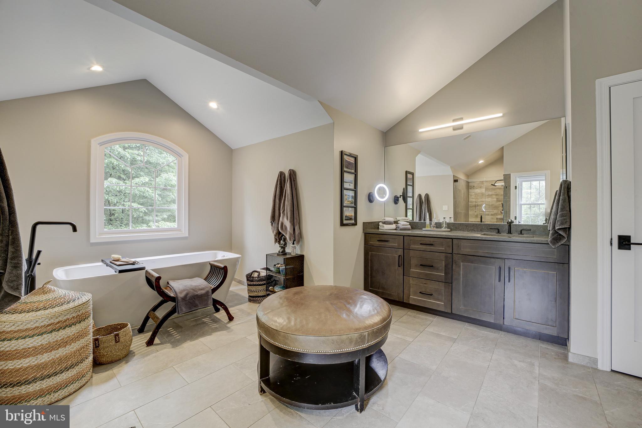 GLEN HILLS - Residential