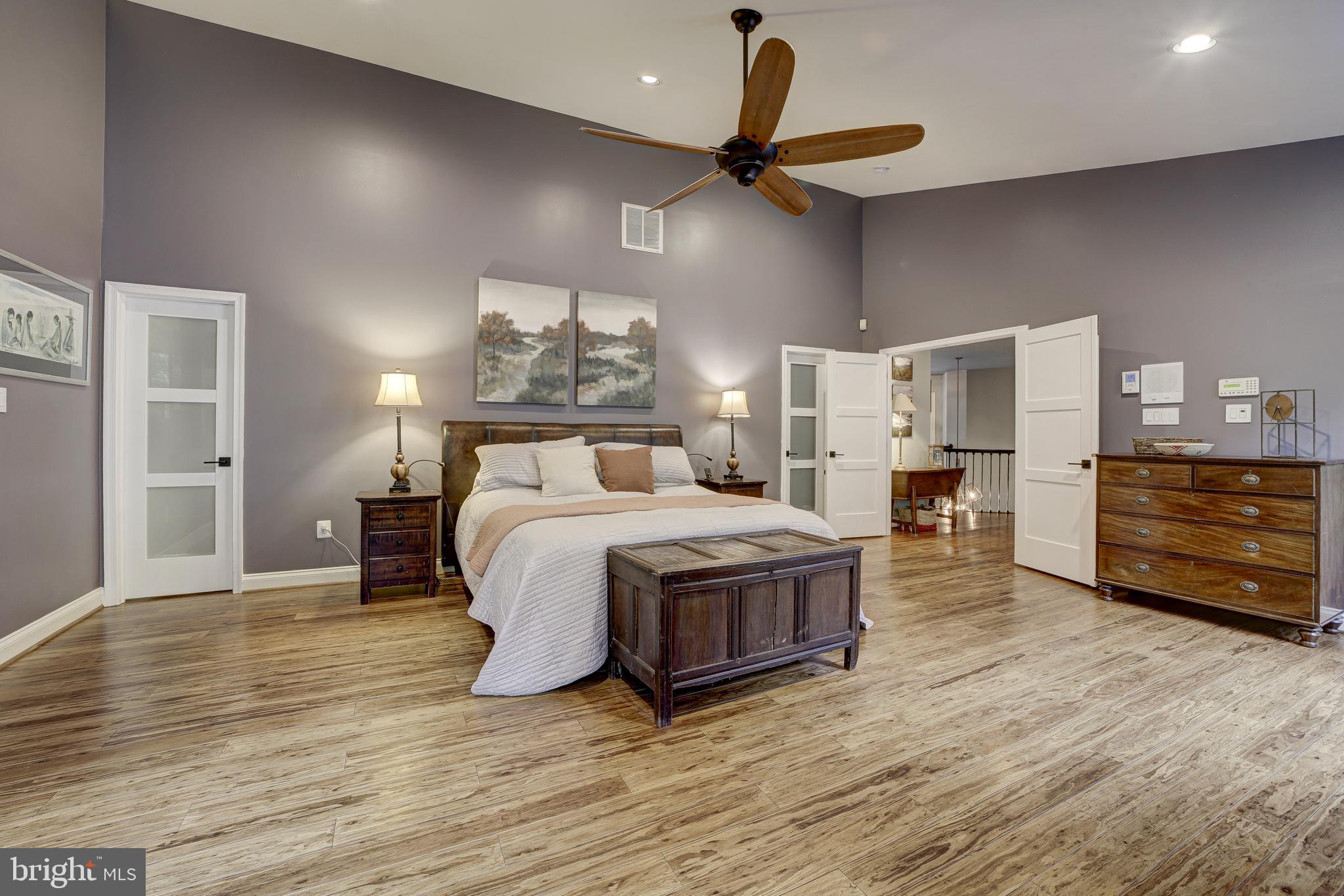 GLEN HILLS - Residential