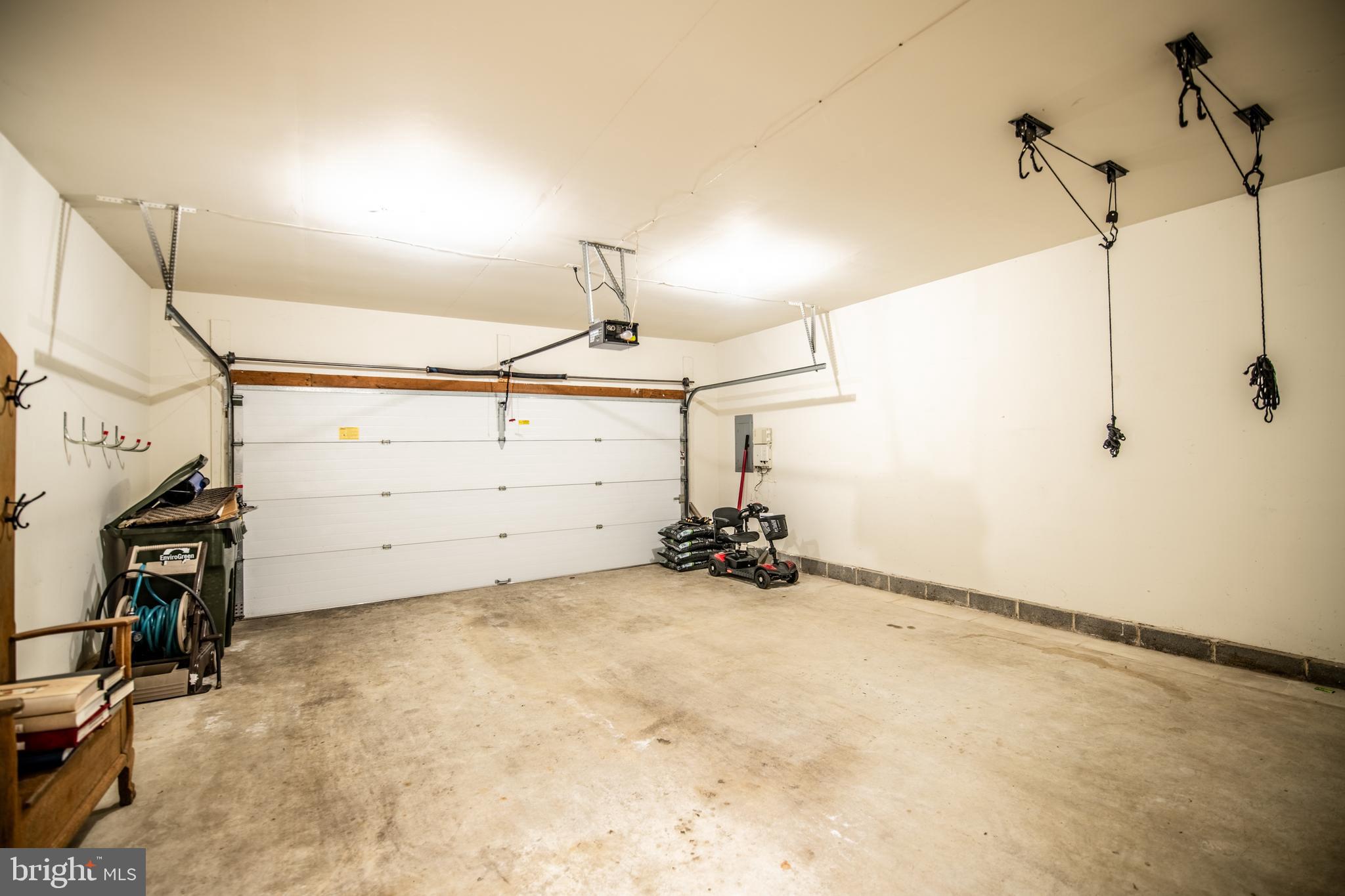 LEGACY OAKS - Residential