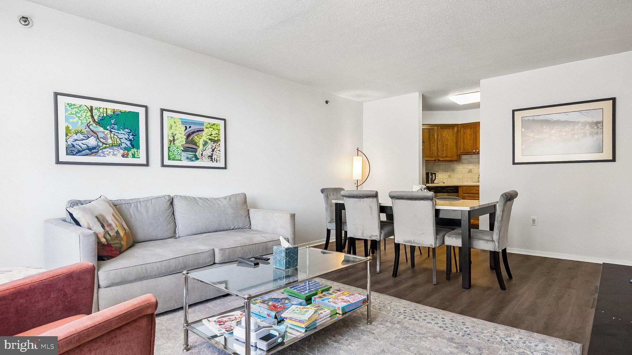 2018 WALNUT STREET 32 9K