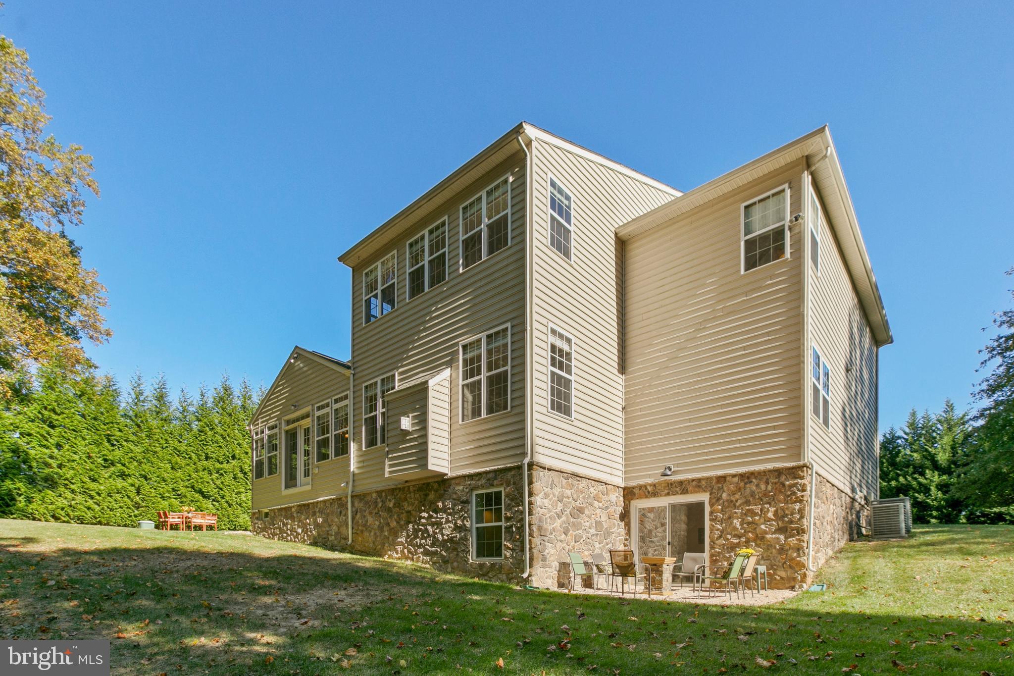 MARTIN MEADOWS - Residential