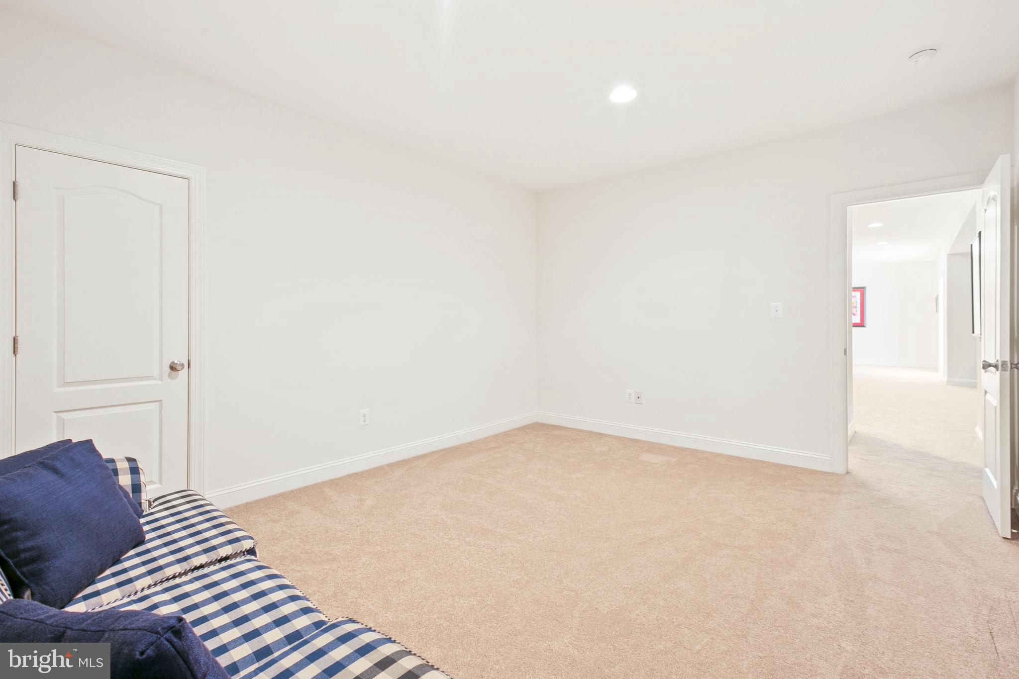 MARTIN MEADOWS - Residential