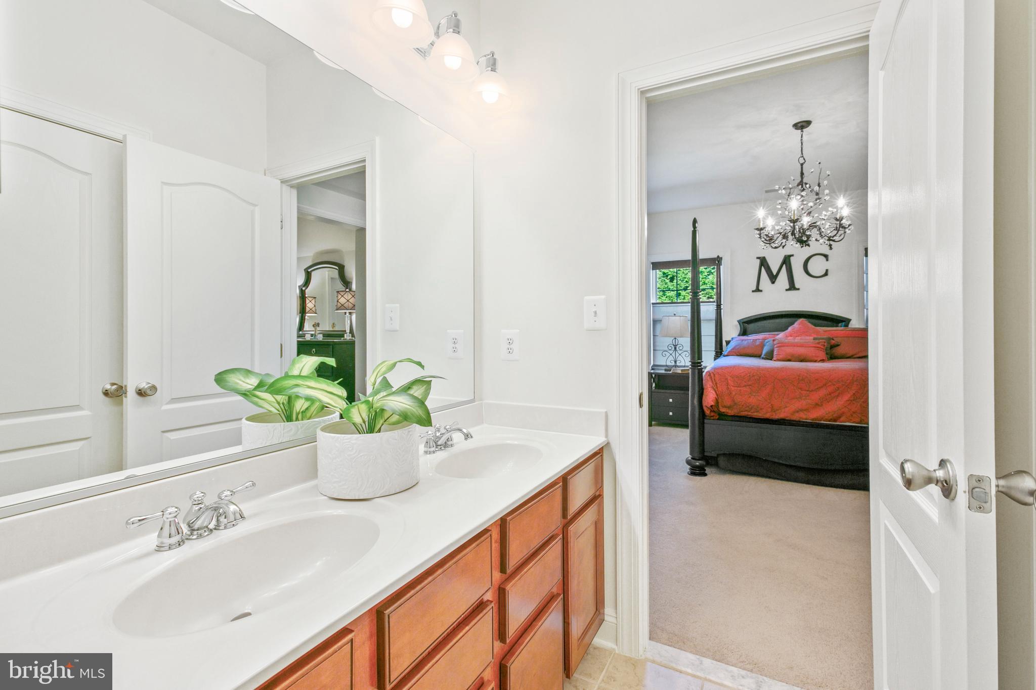 MARTIN MEADOWS - Residential