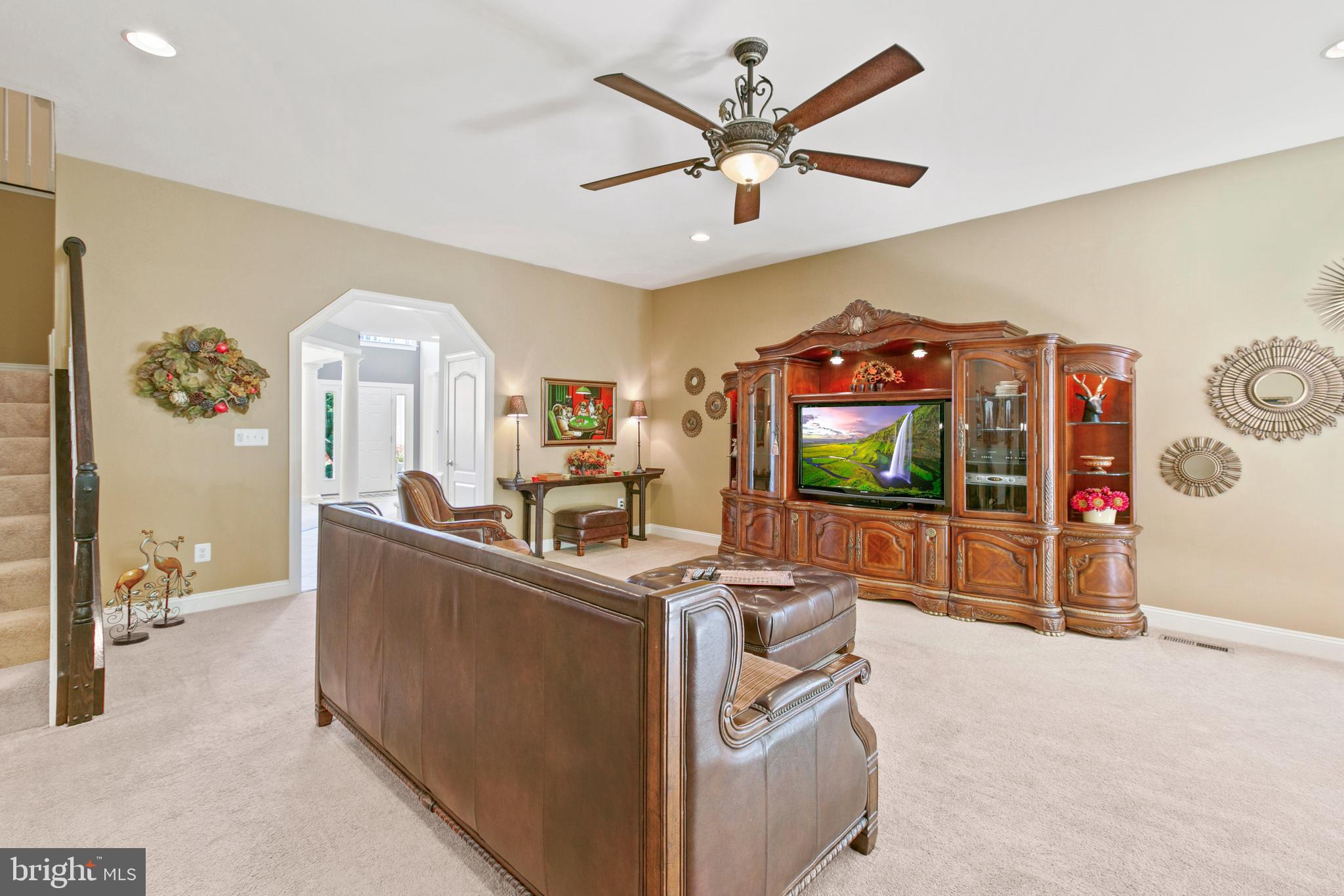 MARTIN MEADOWS - Residential