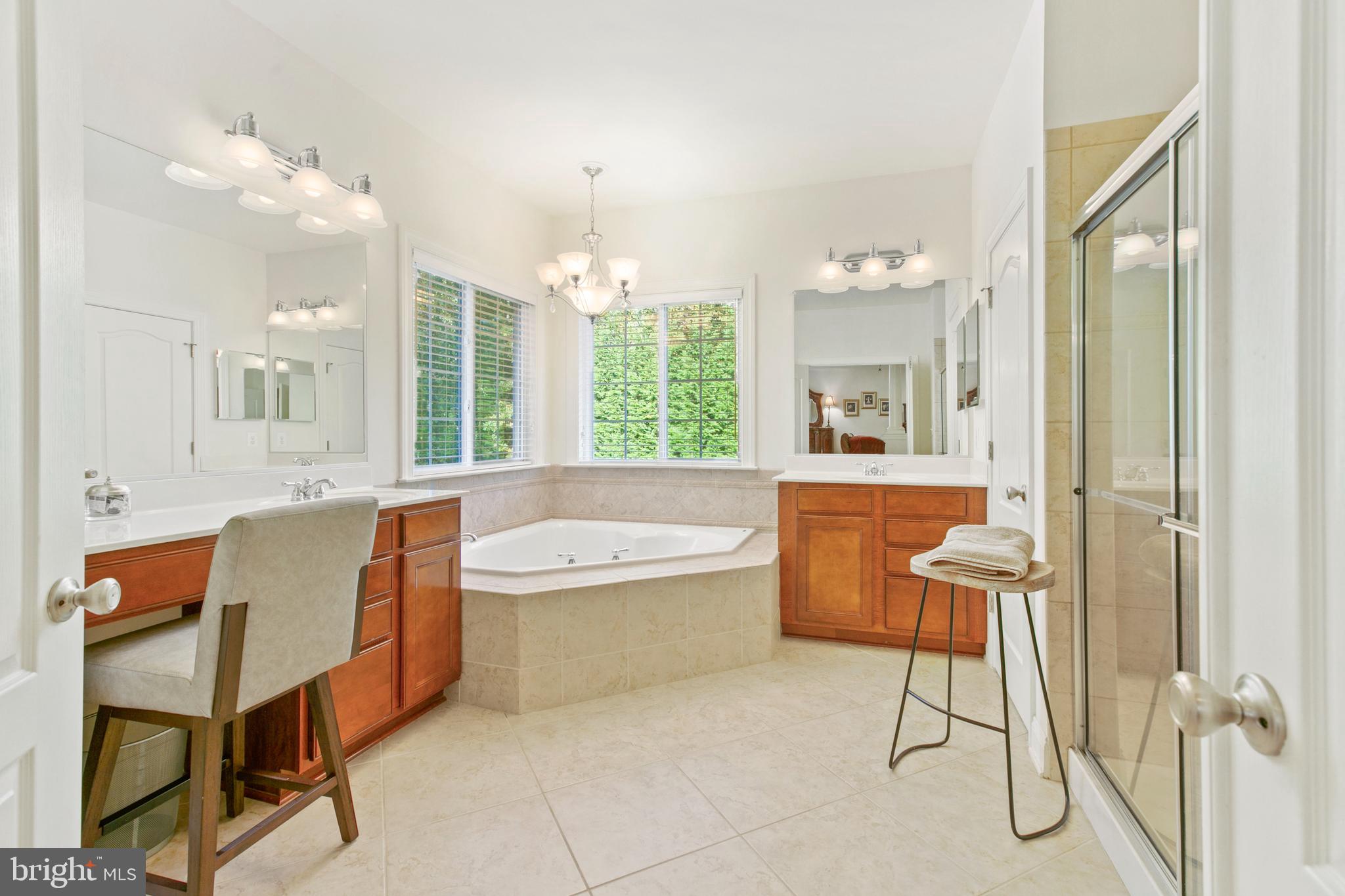 MARTIN MEADOWS - Residential