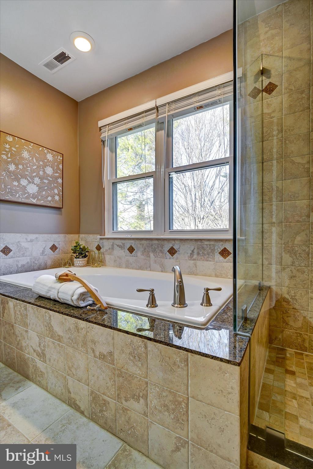 FRANKLIN FARM - Residential