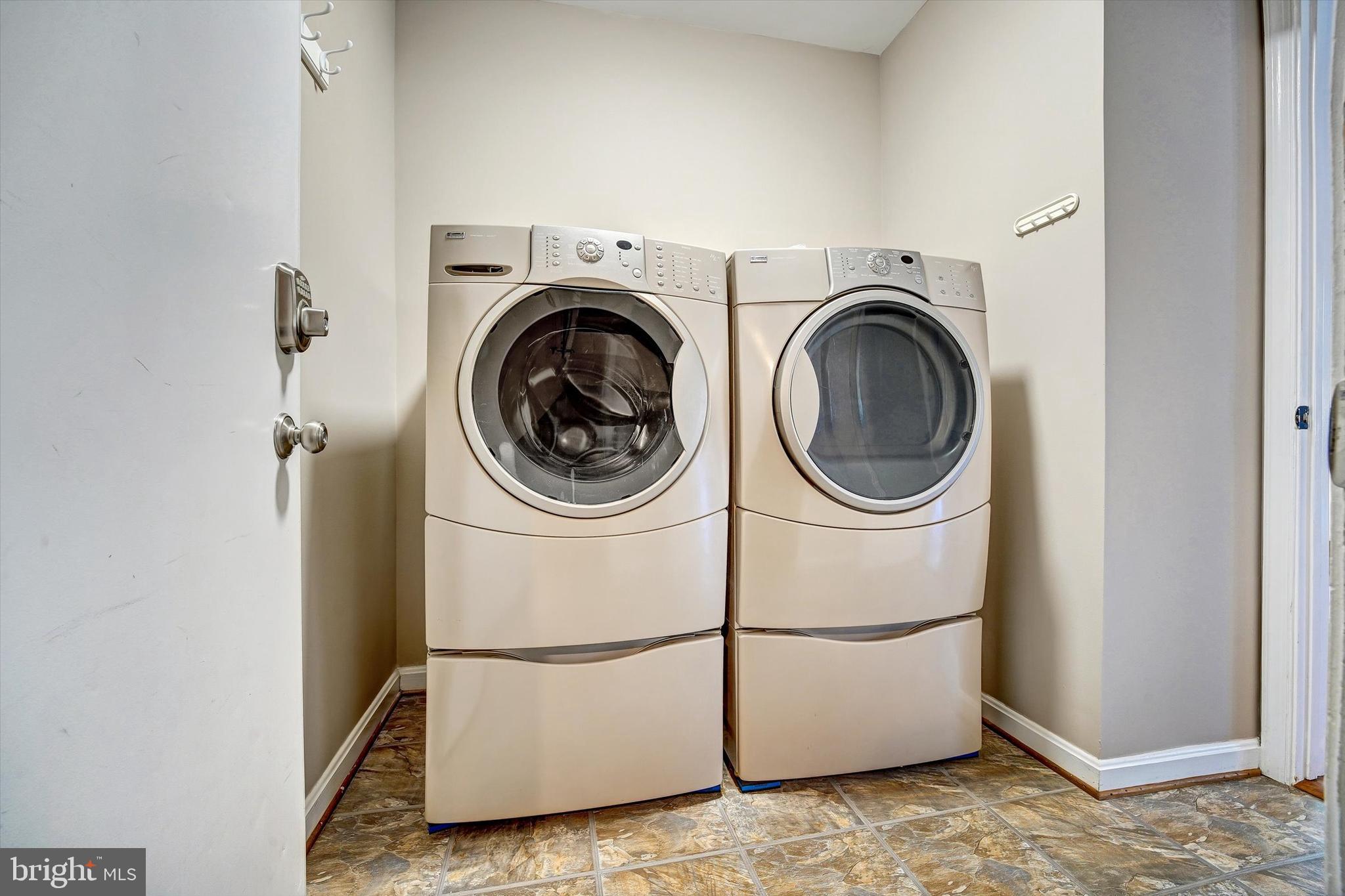 FRANKLIN FARM - Residential